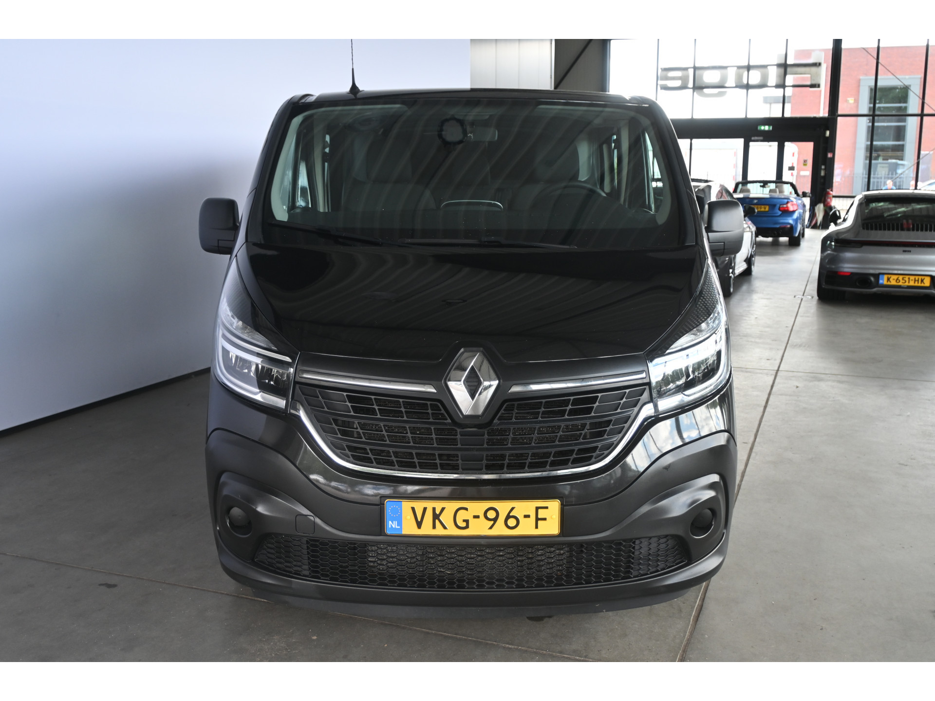 Renault Trafic 2.0 dCi Automaat 145 T29 L2H1 DC Comfort Airco Navigatie LED 1e Eigenaar Rijklaarprijs! Inruil Mogelijk!