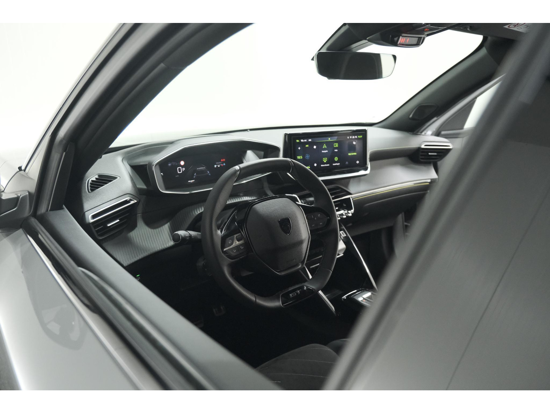 Peugeot 2008 PureTech 130 EAT8 GT | 360 Camera | Stoelmassage | Adaptieve Cruise Control | Dodehoekdetectie