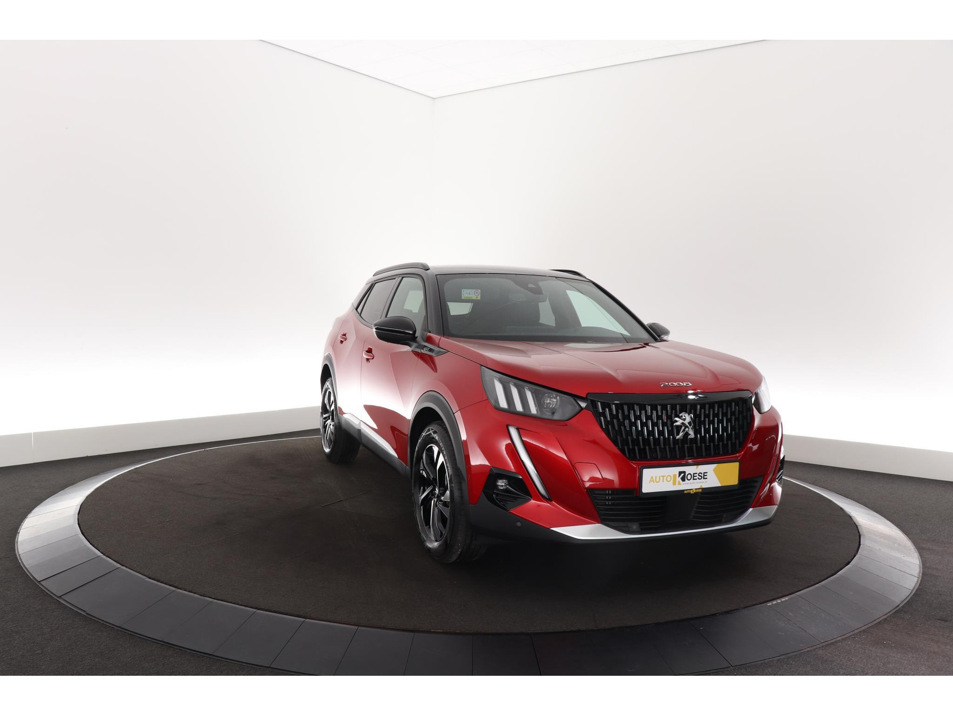 Peugeot 2008 PureTech 130 GT | Camera | Dodehoekdetectie | Navigatie | Parkeersensoren | Stoelverwarming