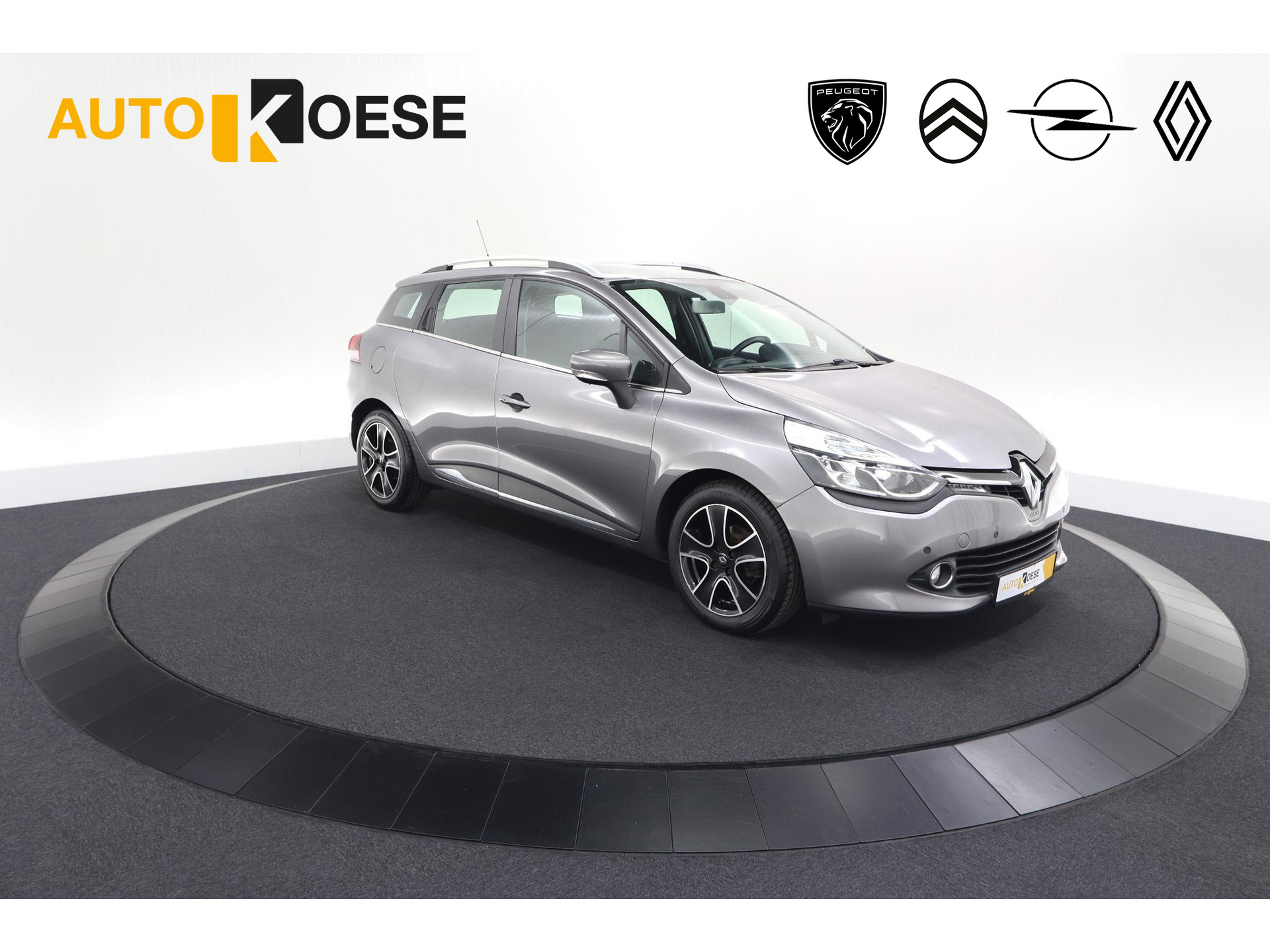 Renault Clio Estate 1.5 dCi ECO Dynamique | Parkeersensoren voor + achter | Armsteun | Navigatie