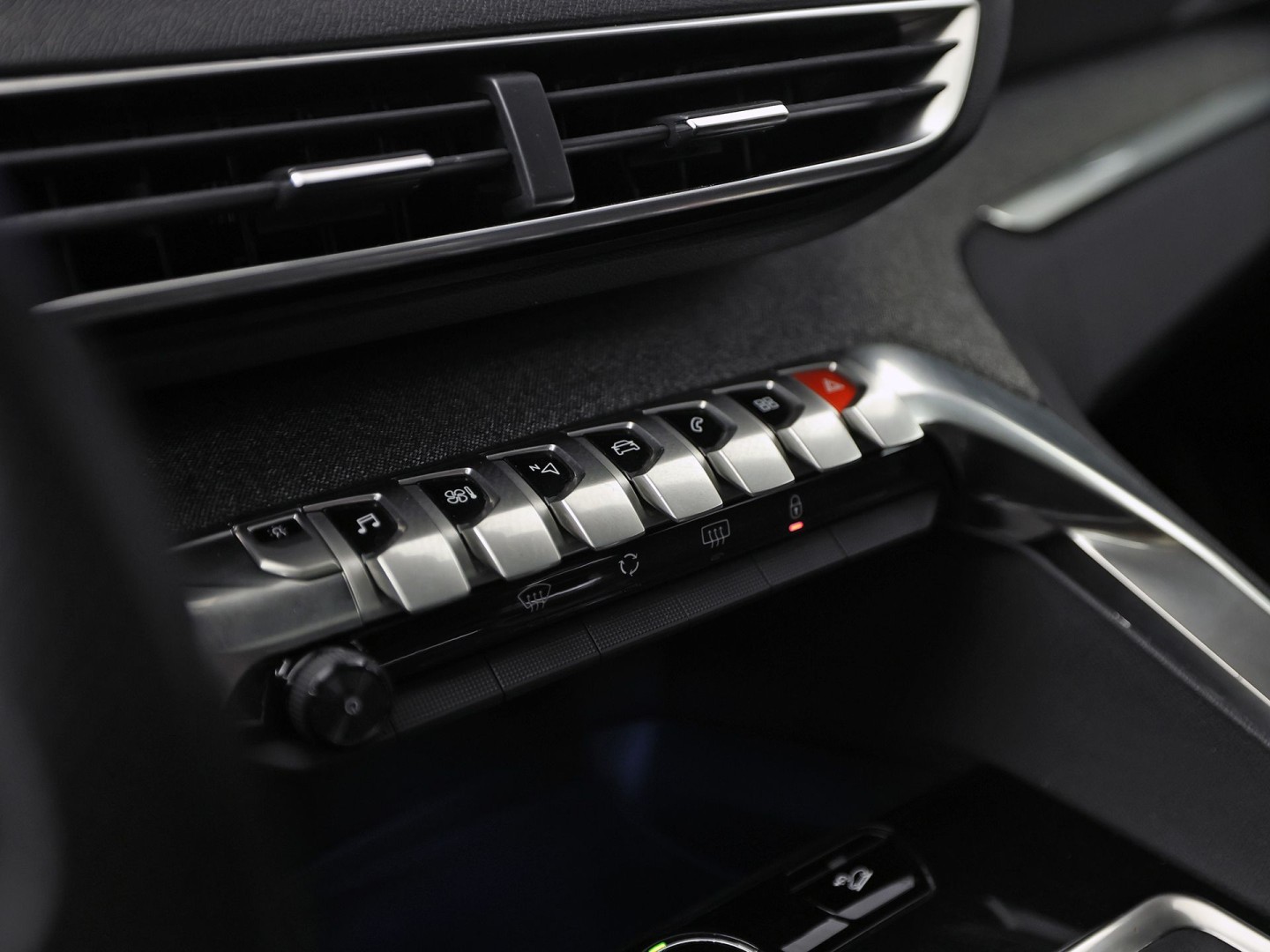 Peugeot 3008 1.2 PureTech GT Line (PANORAMADAK, APPLE CARPLAY, KEYLESS, 360 CAMERA, SPORTSTOELEN, GETINT GLAS, LED KOPLAMPEN, DRIVE MODE, NIEUWSTAAT)
