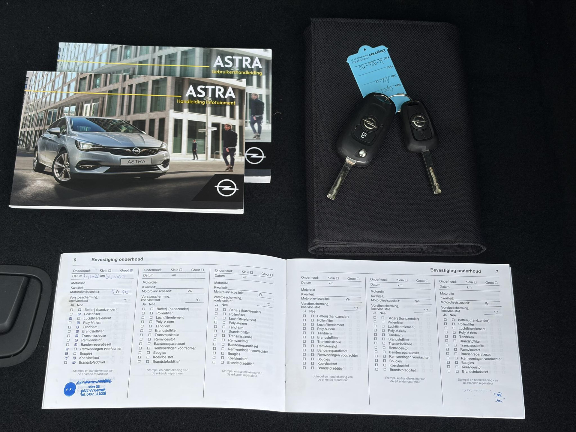 Opel Astra Sports Tourer 1.2 Business Executive ✓1e Eigenaar✓146pk✓Camera✓Trekhaak✓Carplay✓Airco✓Cruise✓Pdc V+A✓Lm velgen✓Comfortstoelen✓6 Bak✓N.A.P✓Nieuwe Apk bij Aflevering
