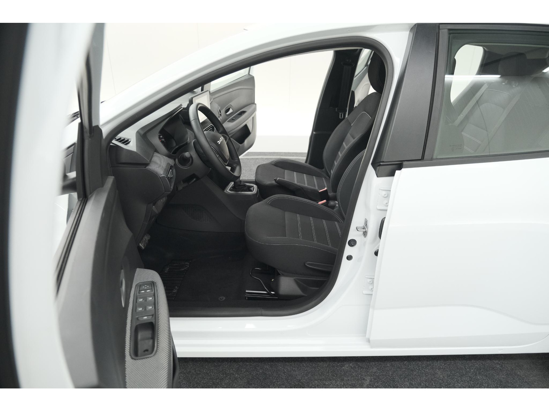 Dacia Sandero TCe 90 CVT Expression | Parkeersensoren | Apple Carplay | Cruise Control