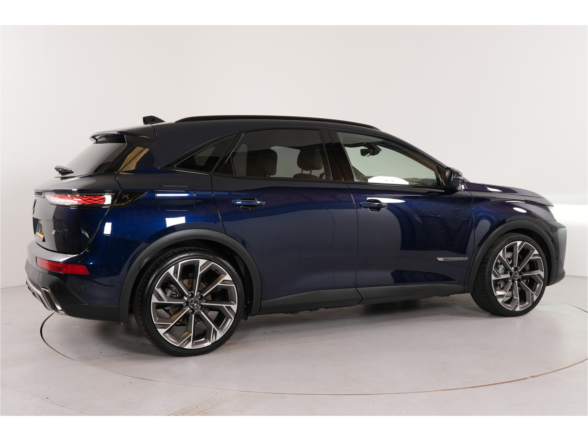 DS 7 E-Tense 4x4 La Première 360 pk PHEV | SOH 96% | Pano | Massage | Nachtzicht | Focal | 360° Cam | Nappa |
