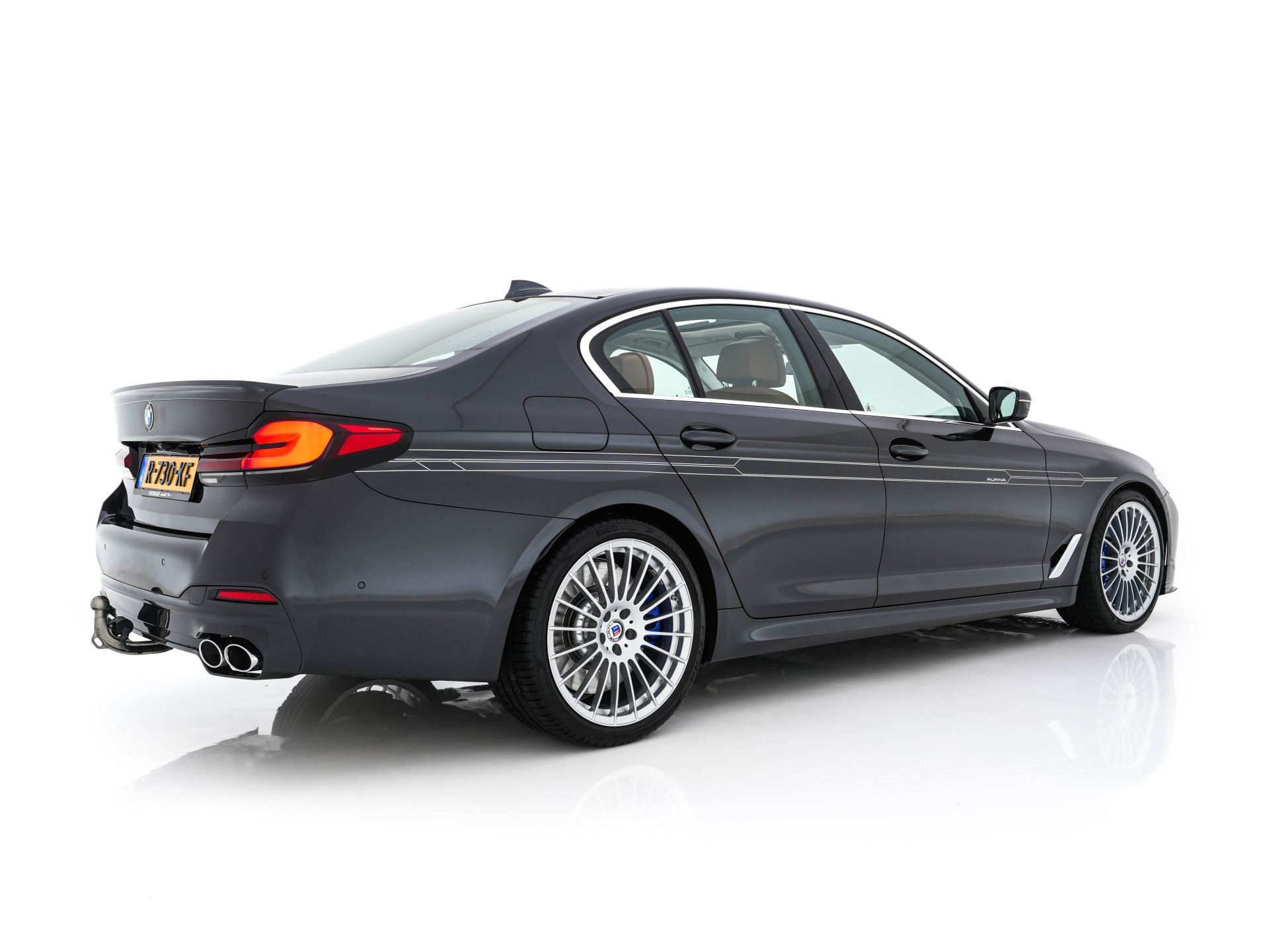 Alpina BMW ALPINA D5 S "Limousine nr.121" ALLRAD Aut. *PANO | LEATHER | HARMAN/KARDON | FULL-LED | ADAPTIVE-CRUISE | MEMORY-PACK | DIGI-COCKPIT | CAMERA | NAVI-FULLMAP | HEATED-COMFORTSEATS | AMBIENTLIGHT | SHIFTPADDLES |  TOWBAR | DAB | ..