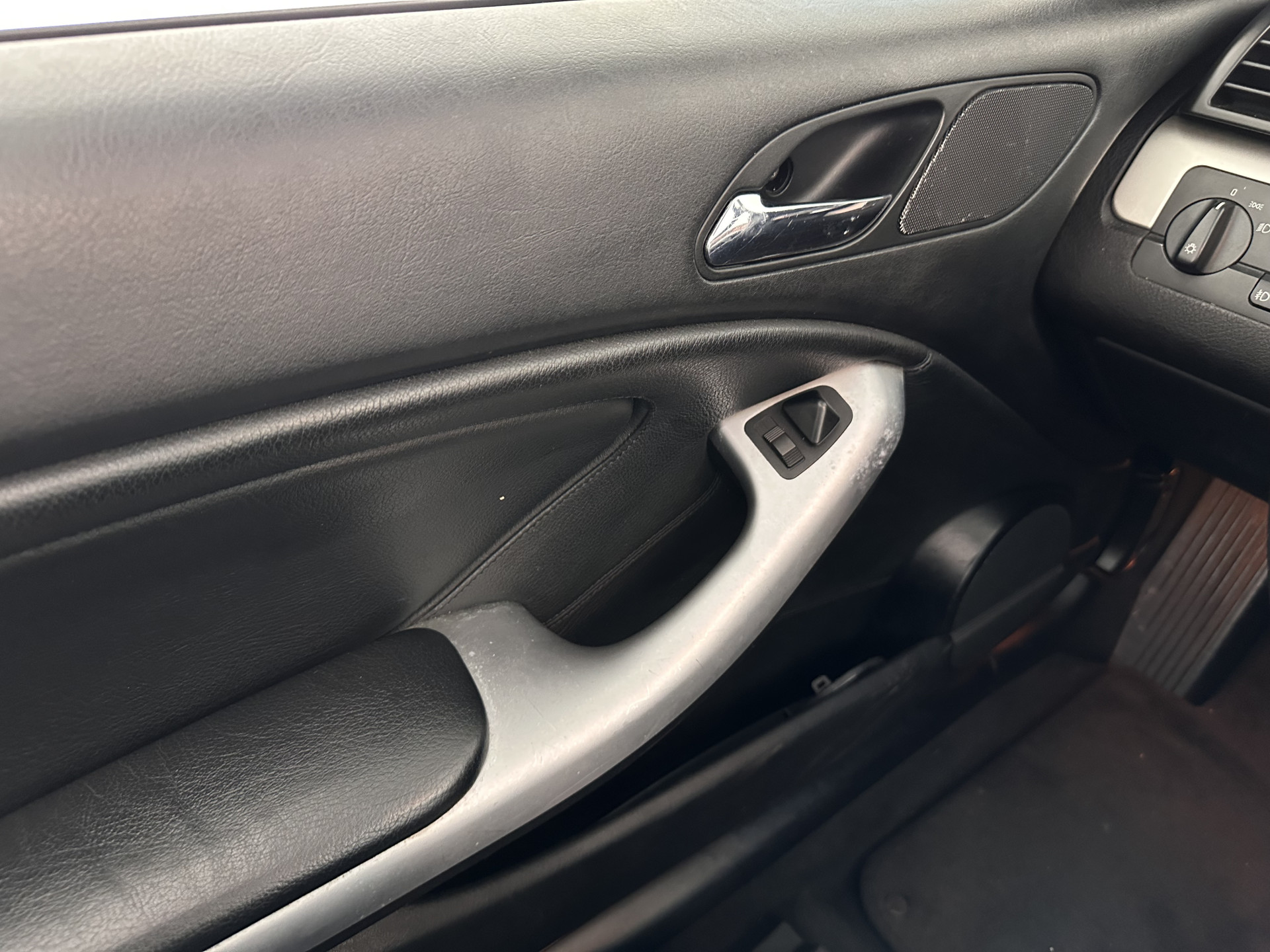 BMW 3-serie Cabrio 330Cd #car smokes excessively*LEATHER | XENON | MEMORY-PACK | SPORT-SEATS | ECC | CRUISE | 17''ALU | TOWBAR*