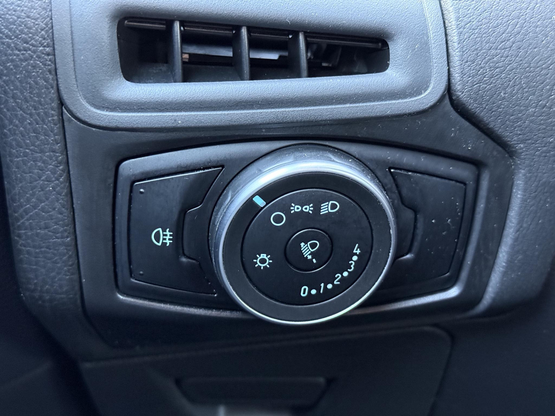 Ford Focus 1.0 Trend Edition 1e Eigenaar,Navi,Airco,Cruise,Pdc,Recent Beurt Gehad,N.A.P,Lm velgen,Apk tot 01-2027
