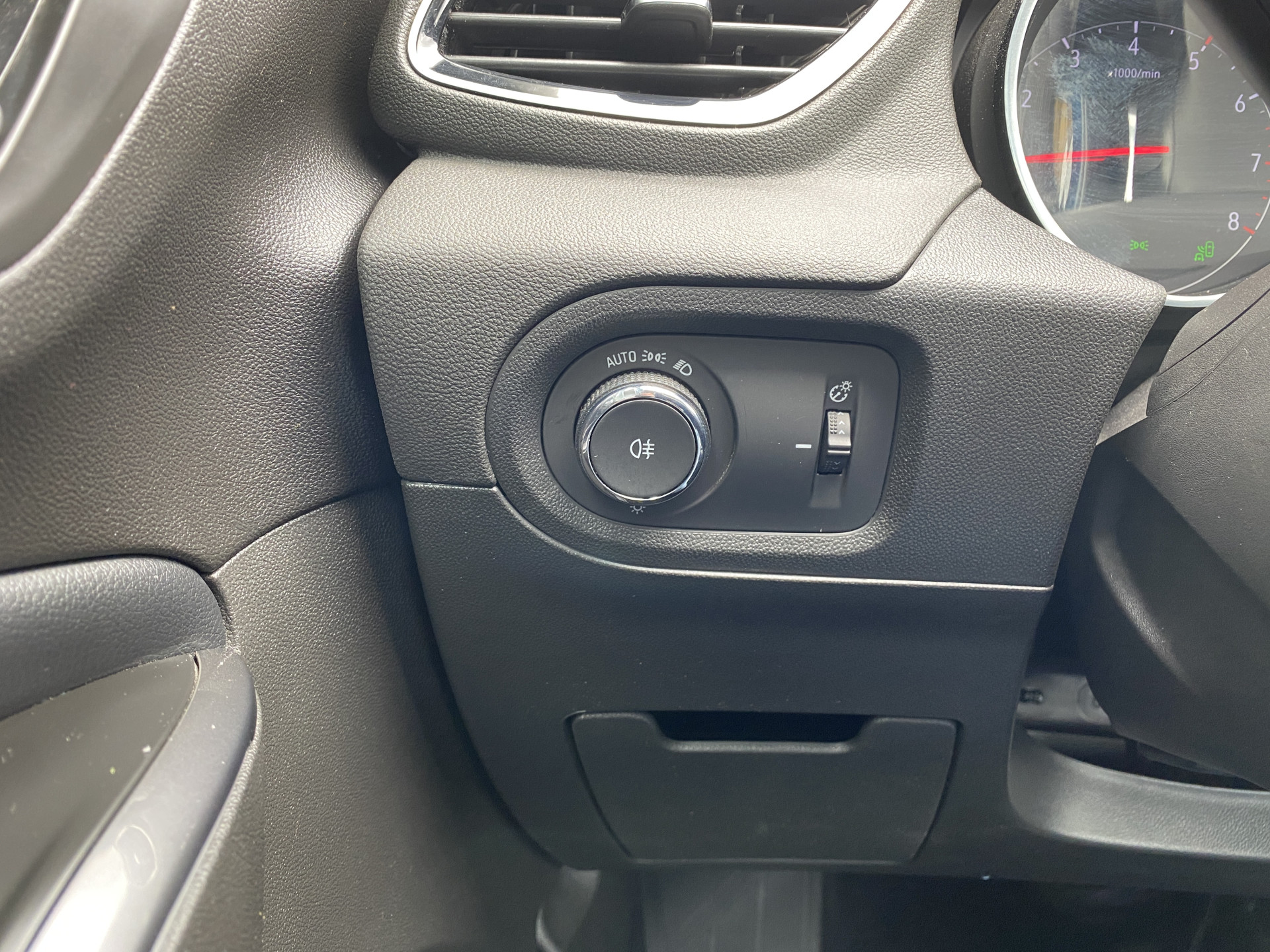 Opel Grandland X 1.2 Turbo Ultimate 130 pk AUT. | dealer onderhouden | navigatie | 360 camera | elektr. a. klep | stoel-stuurverw.