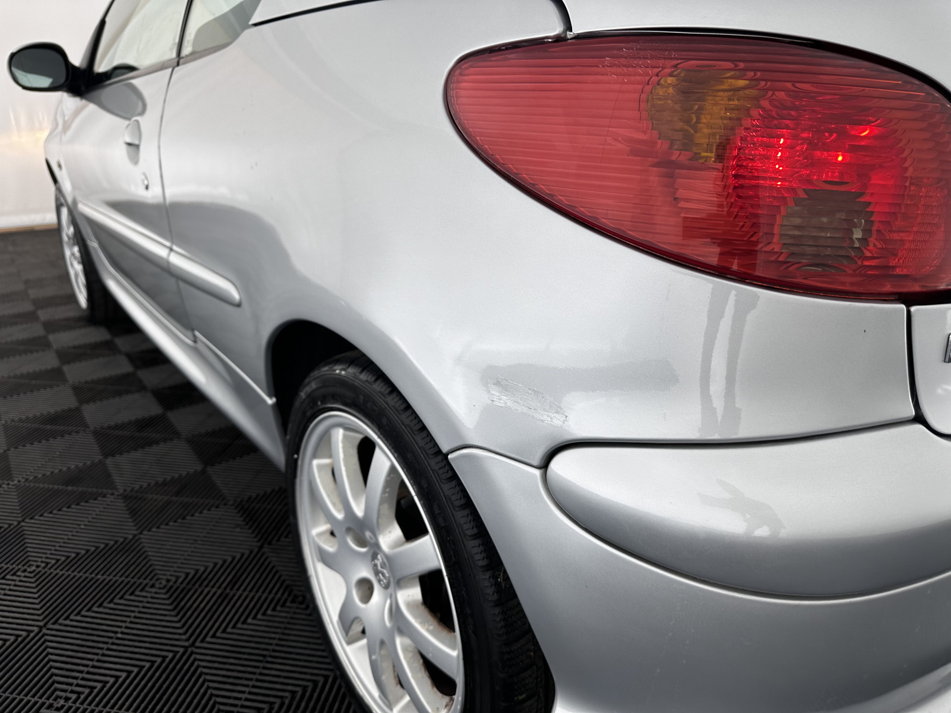 Peugeot 206 CC 1.6-16V *TWO-TONE-FULL-LEATHER | ECC | SPORT-SEATS |  RADIO-CD | 16"ALU*