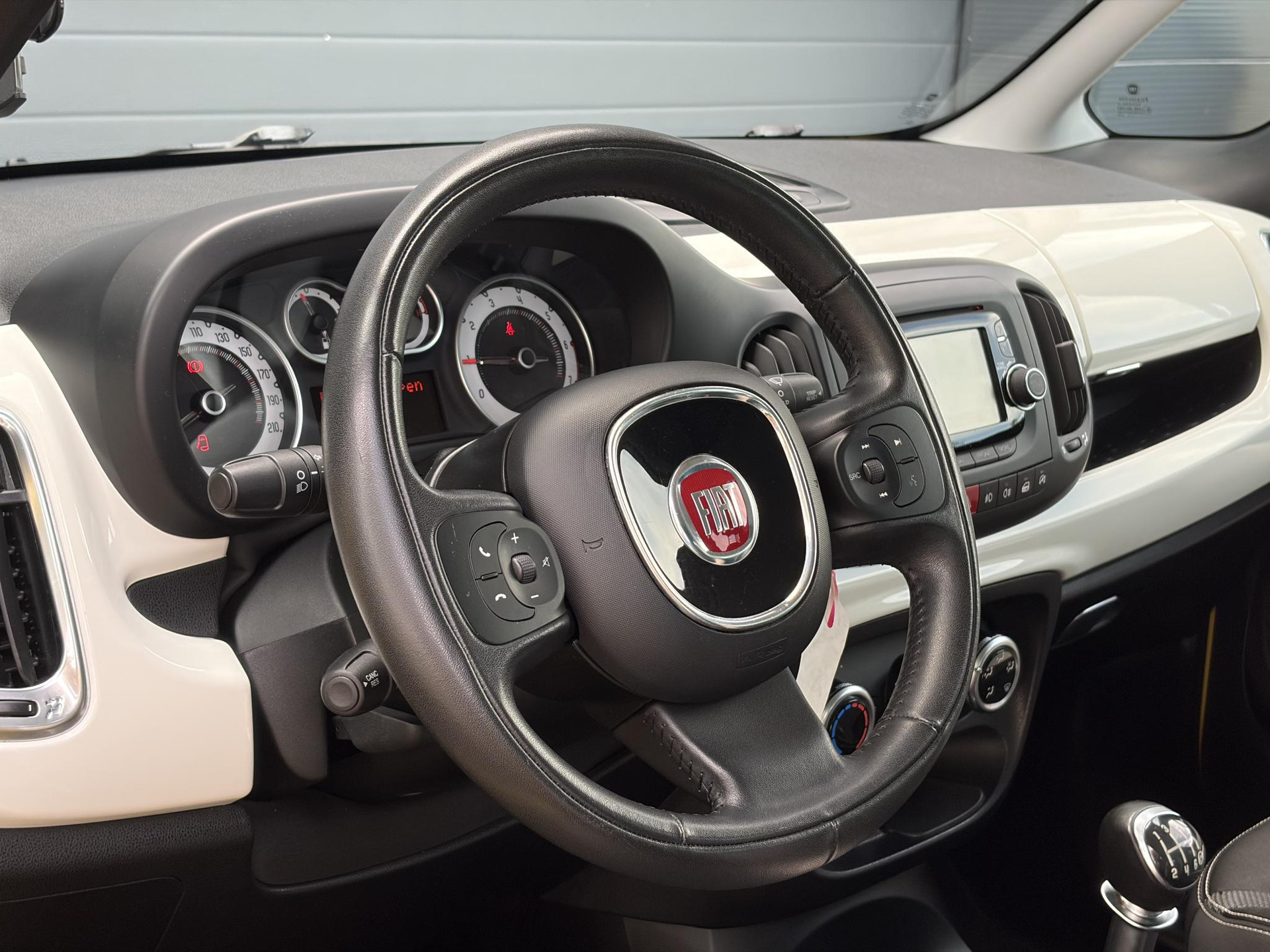 Fiat 500 L 0.9 TwinAir Trekking ✓2e Eigenaar✓Navi✓Stoelverw✓105pk✓Halfleder✓Airco✓Cruise✓6 Bak✓17''Lm velgen✓Pdc✓Zeer Zuinig✓N.A.P✓Apk tot 04-2027