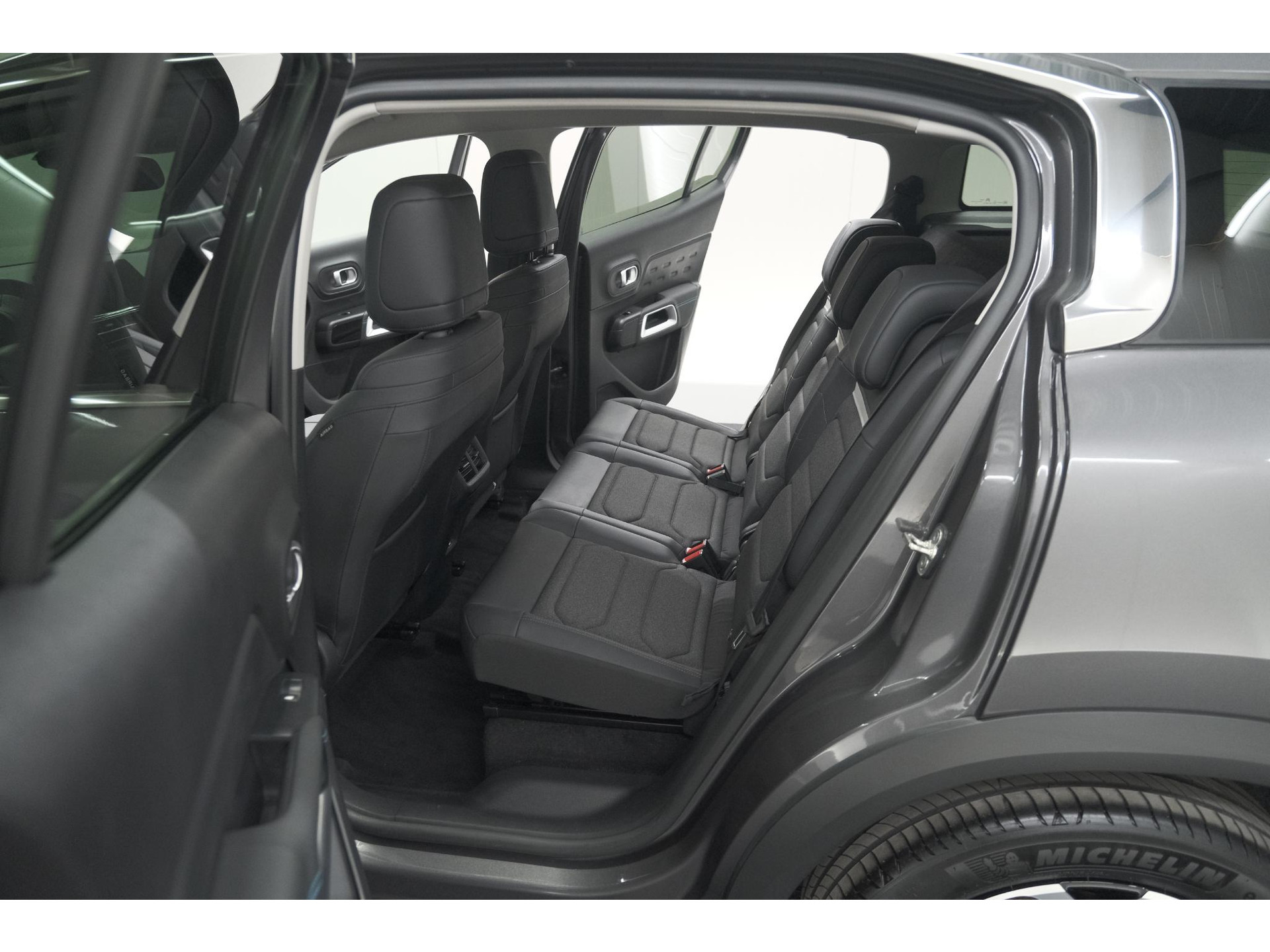 Citroen C5 Aircross 1.2 Hybrid 136 Max | Camera | Navigatie | Parkeersensoren | Apple Carplay