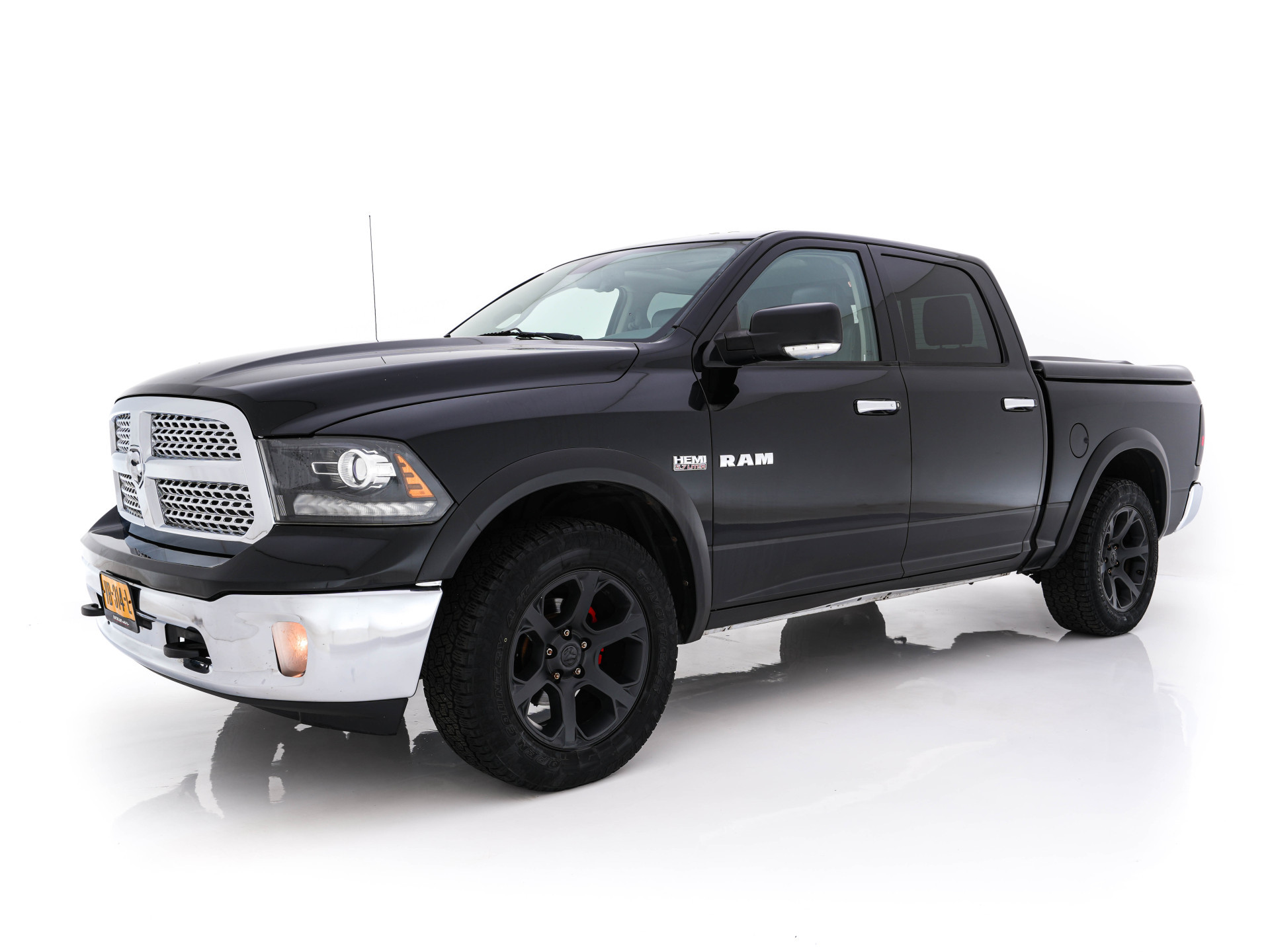 Dodge Ram 1500 HEMI 5.7 V8 4x4 Quad Cab 6'4 [ 5-Pers. ] Aut. *PANO | LEATHER | XENON | ALPINE-AUDIO | DAB+ | NAVI-FULLMAP | KEYLESS | CAMERA | HEATED-COMFORTSEATS | ECC | PDC | CRUISE | TOWBAR | 20''ALU*