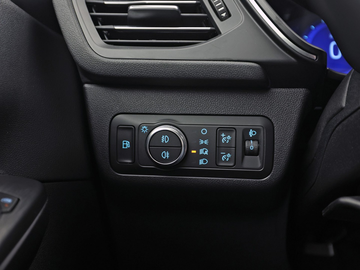 Ford Kuga 2.5 PHEV Titanium 225Pk Automaat (VIRTUAL COCKPIT, APPLE CARPLAY, GROOT NAVI, CAMERA, SPORTSTOELEN, KEYLESS, GETINT GLAS, LANE ASSIST, NIEUWSTAAT)
