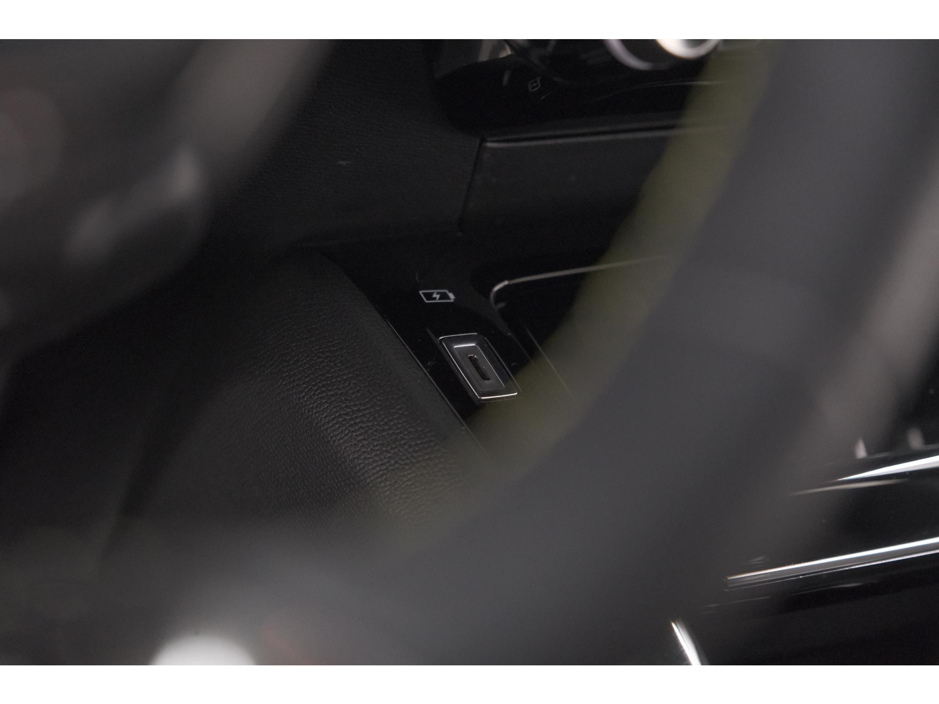 Peugeot 2008 PureTech 130 EAT8 GT-Line | Camera | Dodehoekdetectie | Adaptieve Cruise Control | Apple Carplay