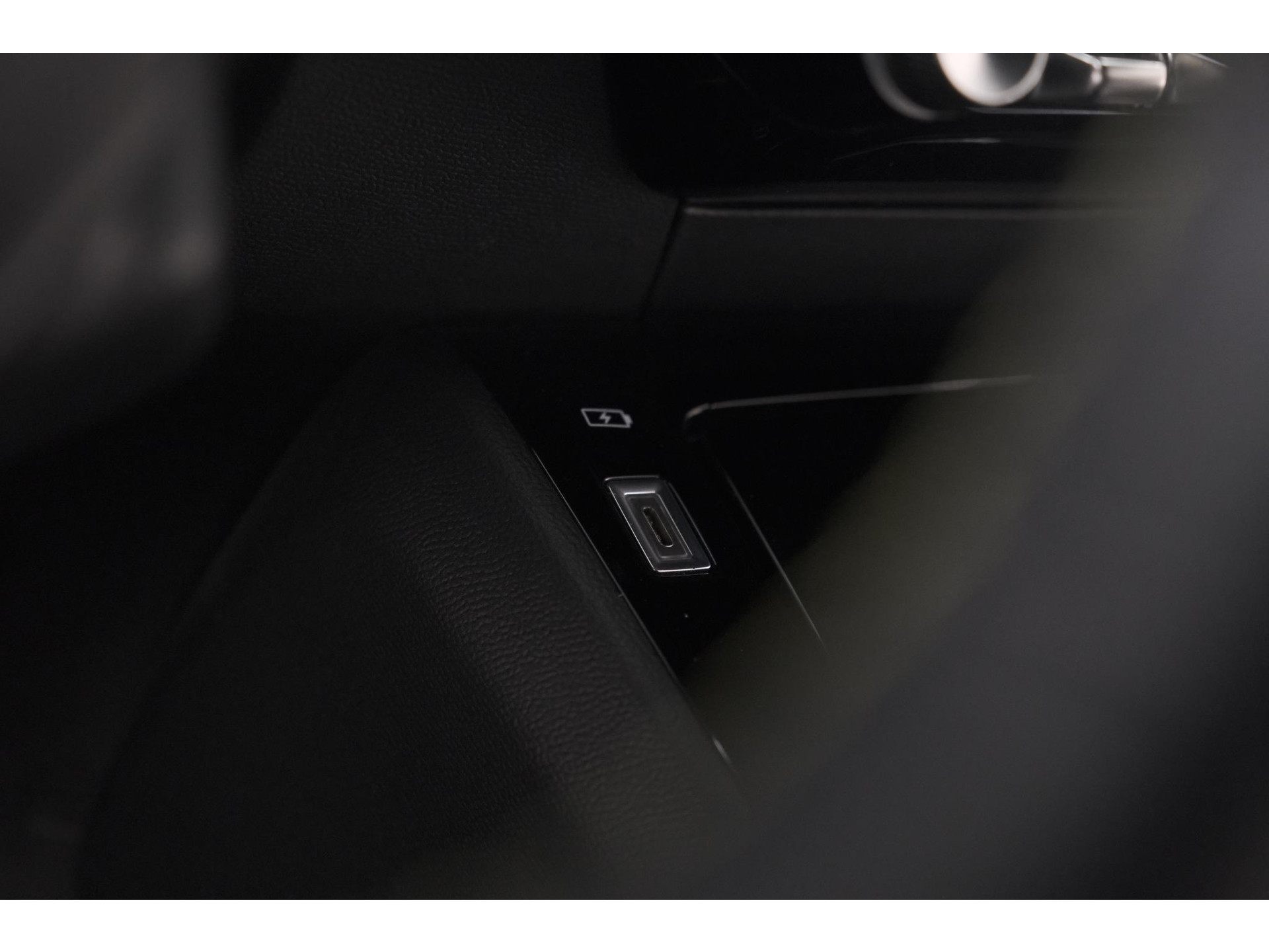 Peugeot 208 PureTech 100 GT | Camera | Navigatie | Apple Carplay | Parkeersensoren