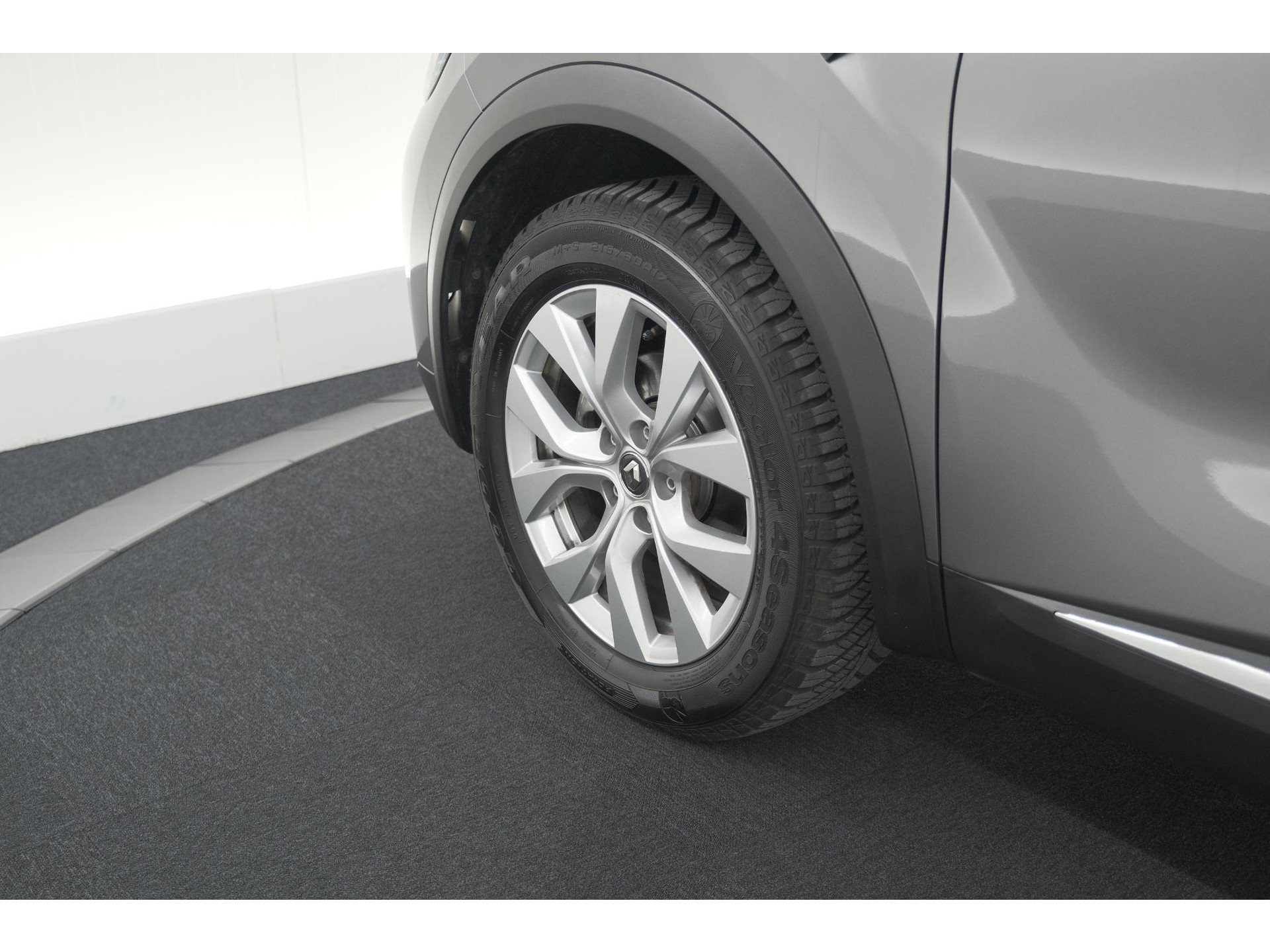 Renault Captur TCe 100 Intens | Trekhaak | Camera | Navigatie | Parkeersensoren