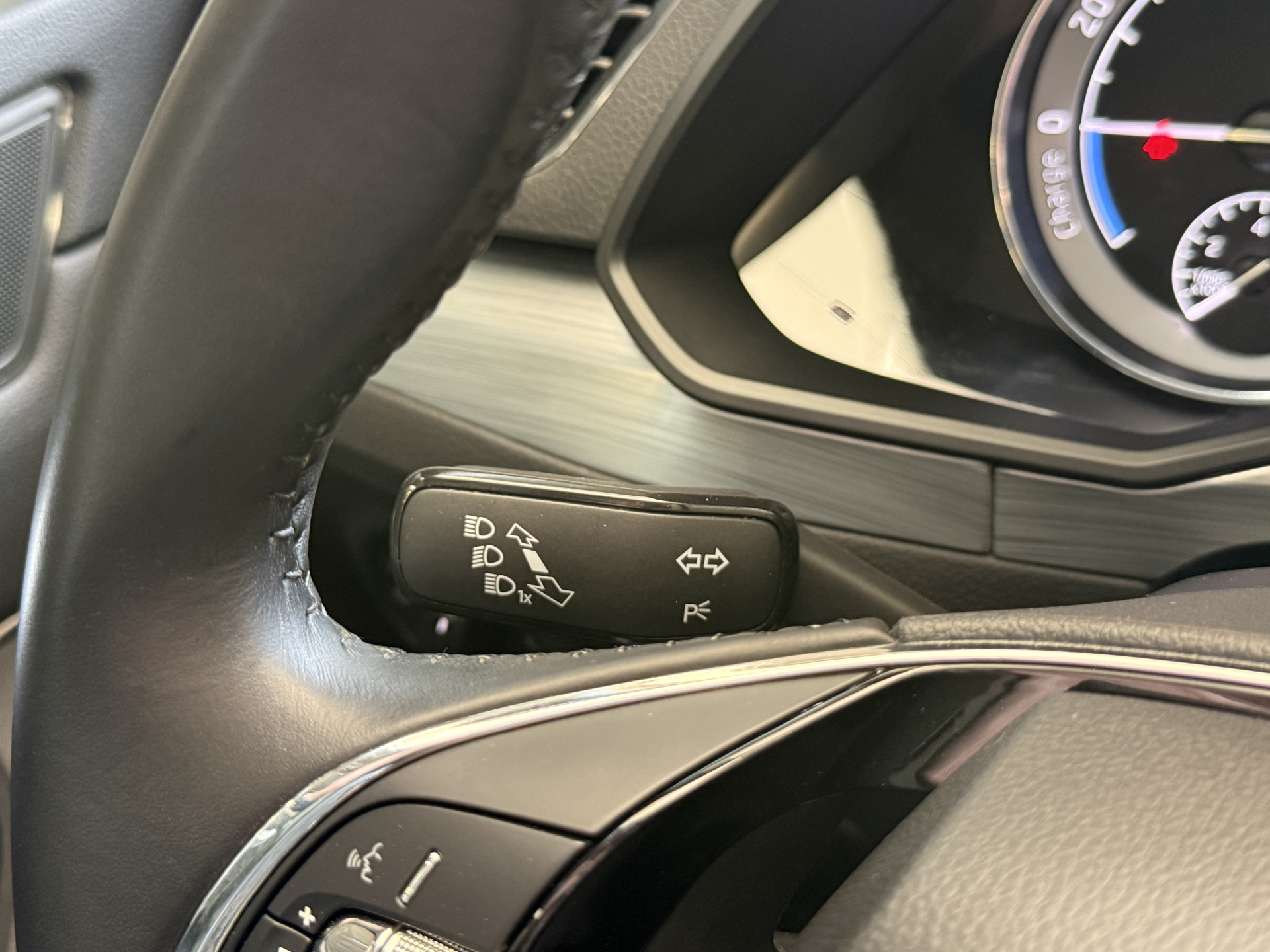 ŠKODA Superb Combi 1.4 TSI iV Business Edition Plus | Panoramadak | Crystal Light | Apple Carplay