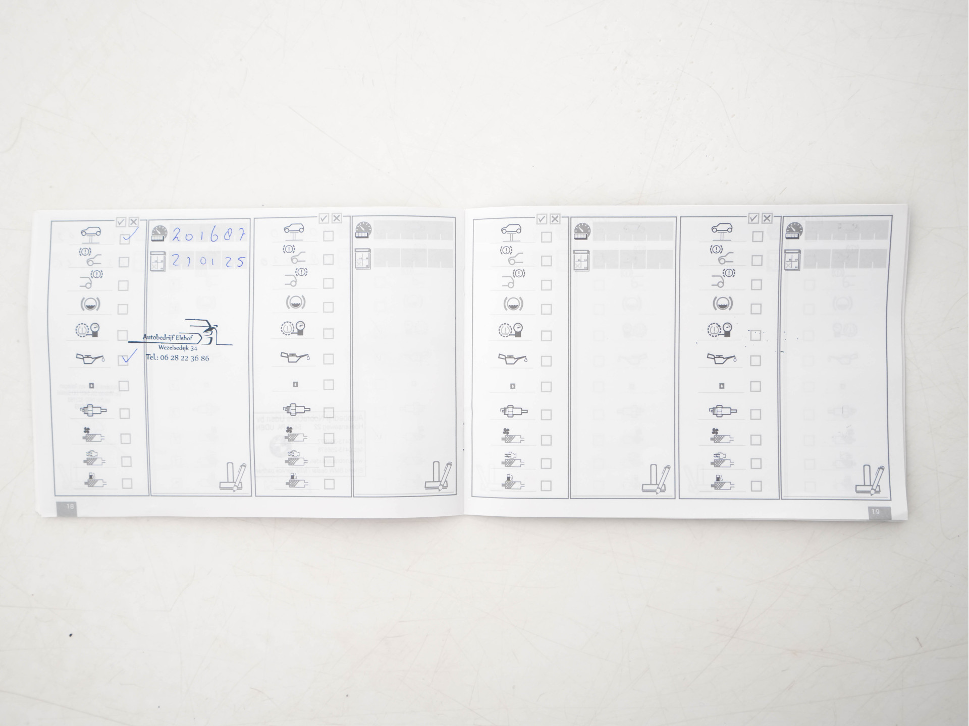 MINI Mini Countryman 2.0 Cooper SD ALL4 Pepper *PANO | LEATHER | BI-XENON | NAVI-FULLMAP | HEATED-COMFORTSEATS | ECC | HEATED-SEATS | PDC | CRUISE | TOWBAR | 17''ALU*