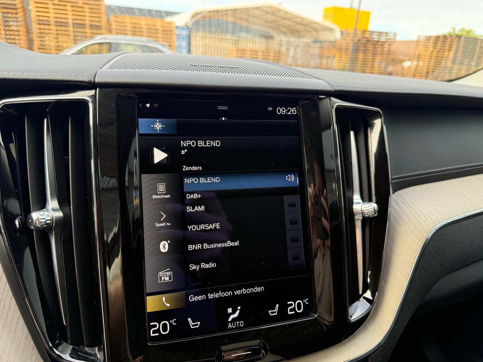 Volvo XC60 2.0 T8 Plug-in hybrid AWD Inscription Exclusive | 1E EIGENAAR | 3/6/12 MND GARANTIE | PANO | LED | ACC | DAB | CARPLAY | TREKHAAK | STOELKOELING |