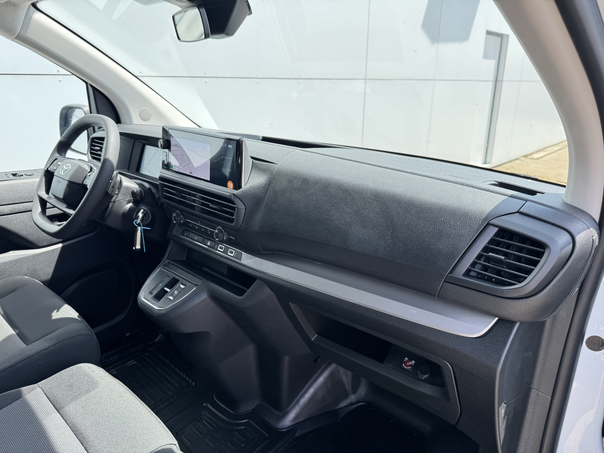 Toyota Proace Electric 75kWh Nieuw! Elektrisch L1 348km WLTP Snelladen Climate Control Cruise Control Camera Parkeersensoren v+a