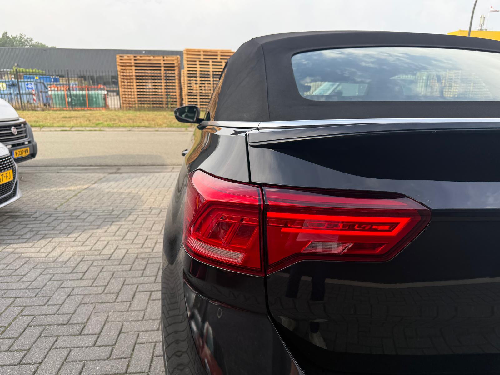 Volkswagen T-Roc Cabrio 1.5 TSI Style | 2E EIGENAAR | 3/6/12 MND GARANTIE | AUTOMAAT | DIGITAL DASH | ACC | LED | CARPLAY | DAB | STOEL/STUUR VERW. |