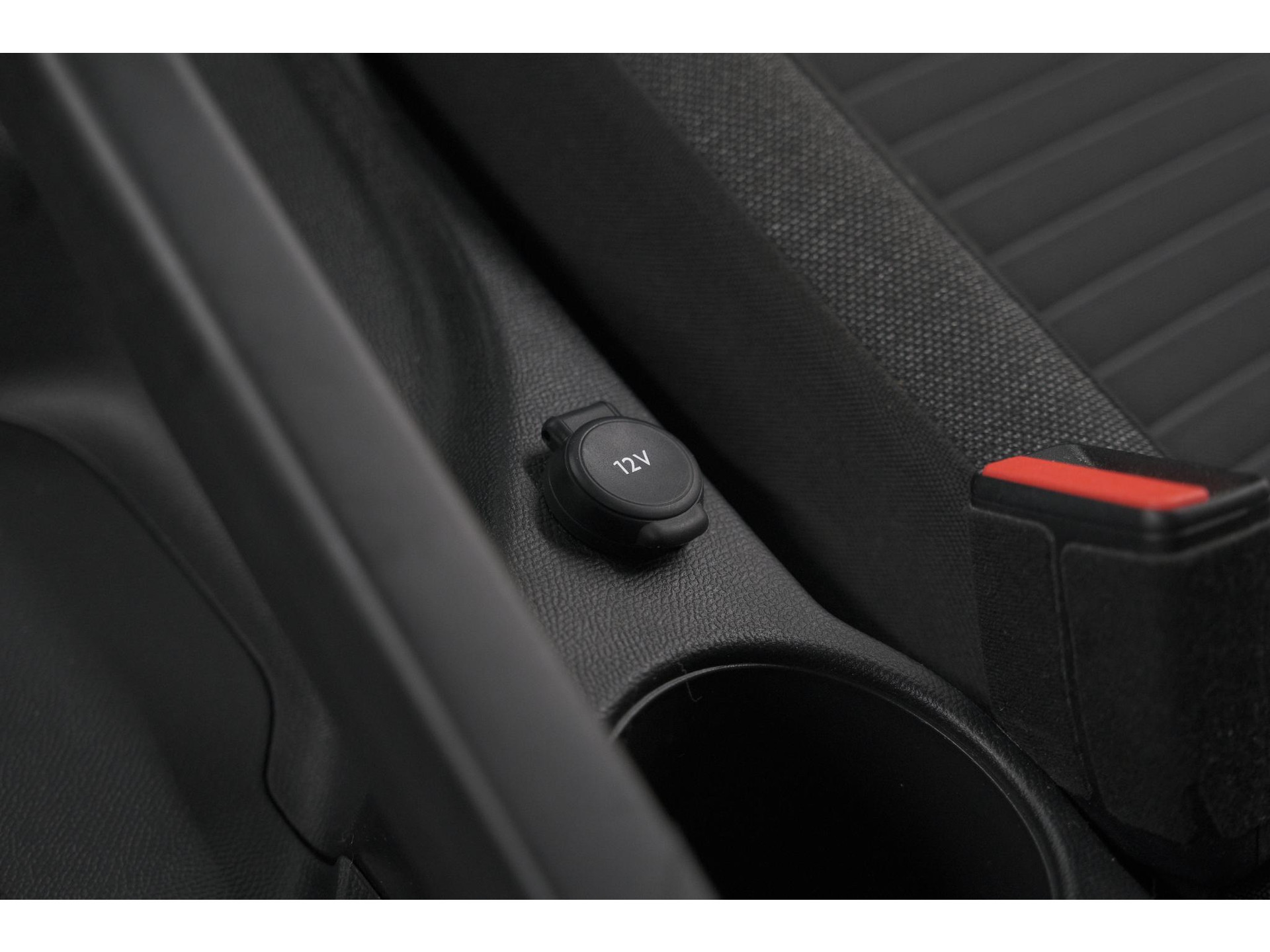 Peugeot 208 PureTech 100 Active | Parkeersensoren | Navigatie | Apple Carplay