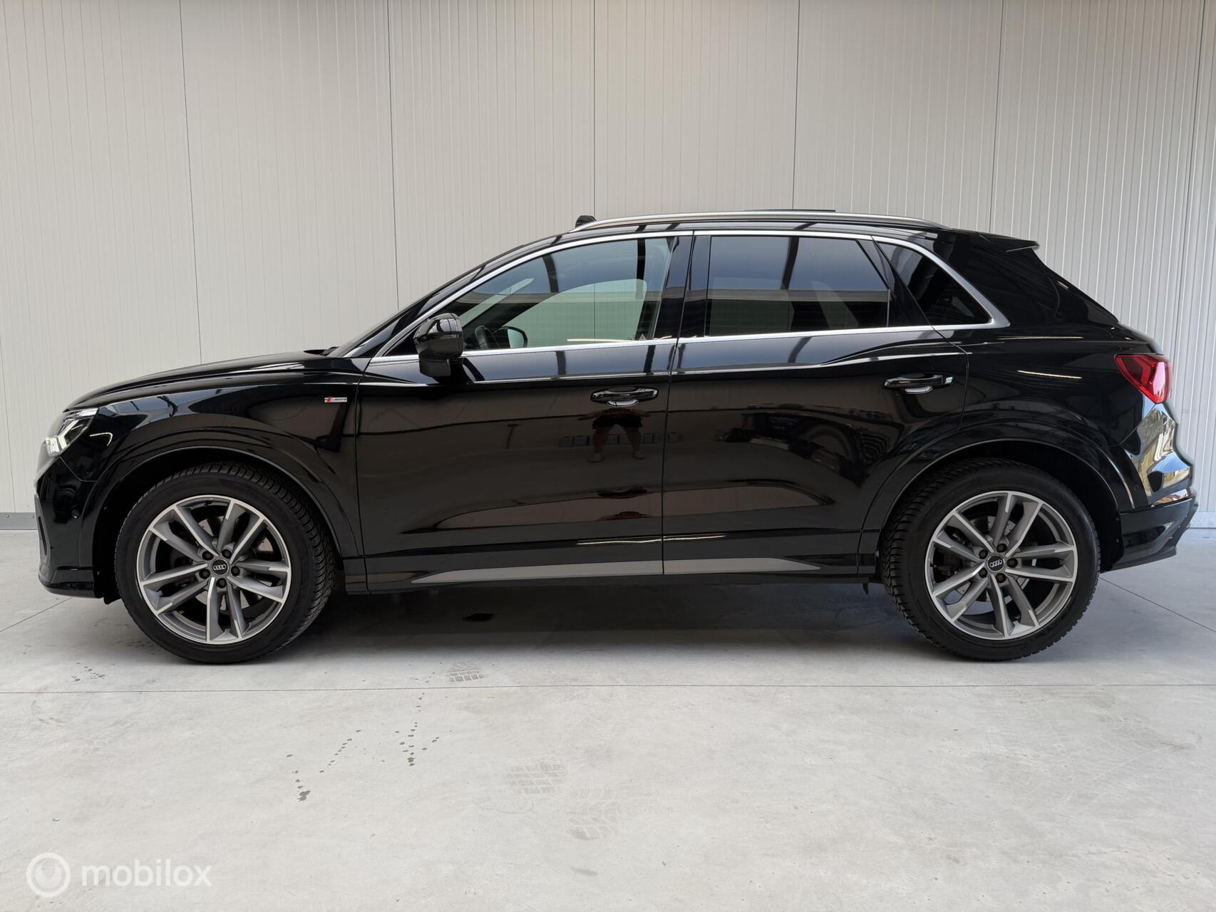 Audi Q3 40 TFSI Quatrro S-tronic 190 PK | 3x S line | 360Cam