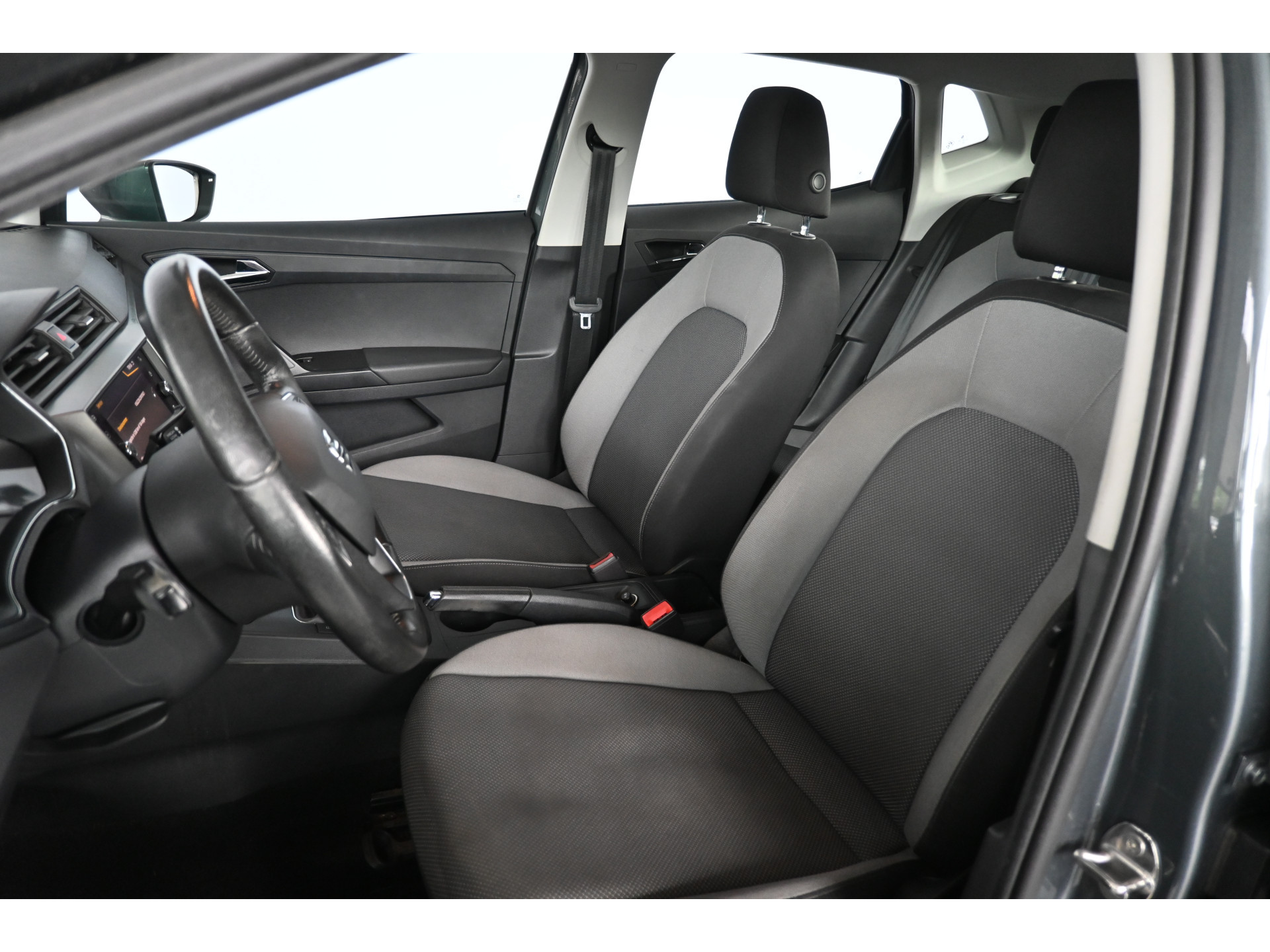SEAT Ibiza 1.0 MPI Reference Clima Cruise Control Carplay Rijklaarprijs Inruil Mogelijk!