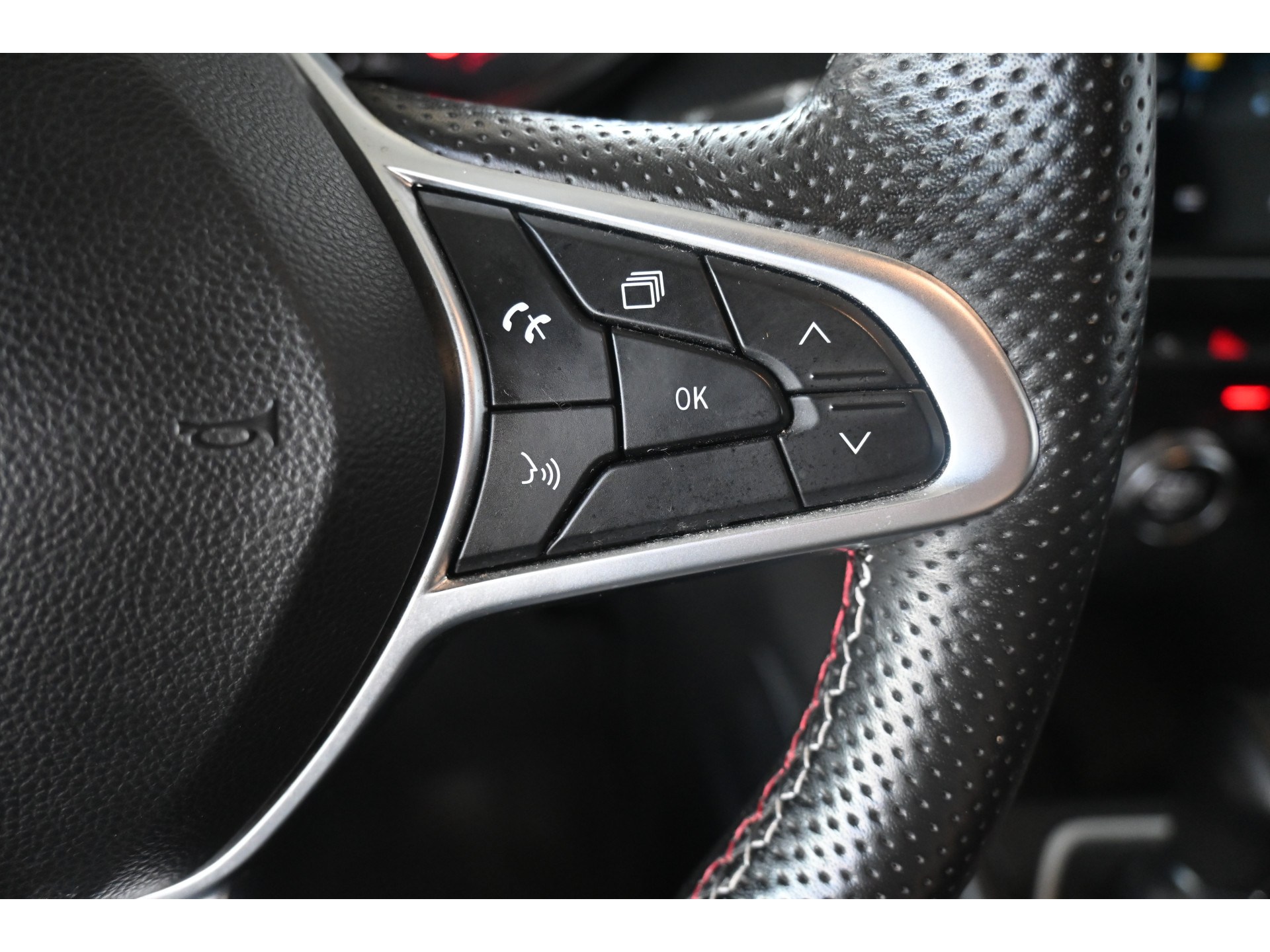 Renault Clio 1.6 E-Tech Hybrid 140 R.S. Line Navigatie Cruise Trekhaak Clima 1e Eigenaar 100% Onderhouden! Inruil Mogelijk!