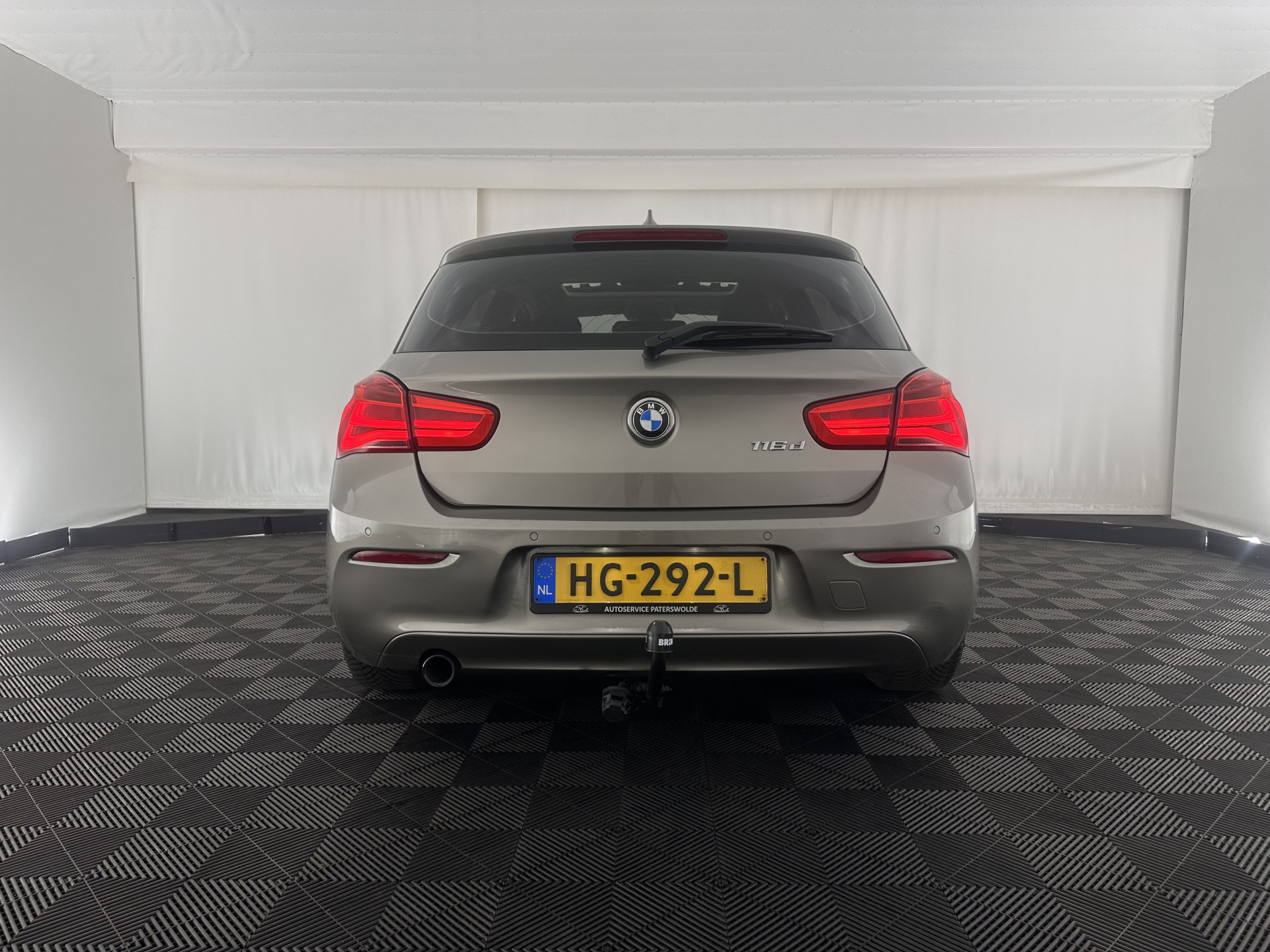 BMW 1-serie 116d EDE Corporate Lease Sport ⚠️GEARBOX AUDIBLE⚠️*PANO | FULL-LED | HEATED-SPORTSEATS | KEYLESS | NAVI-FULLMAP | PRIVACY-GLASS | ECC | PDC | CRUISE | 16''ALU*