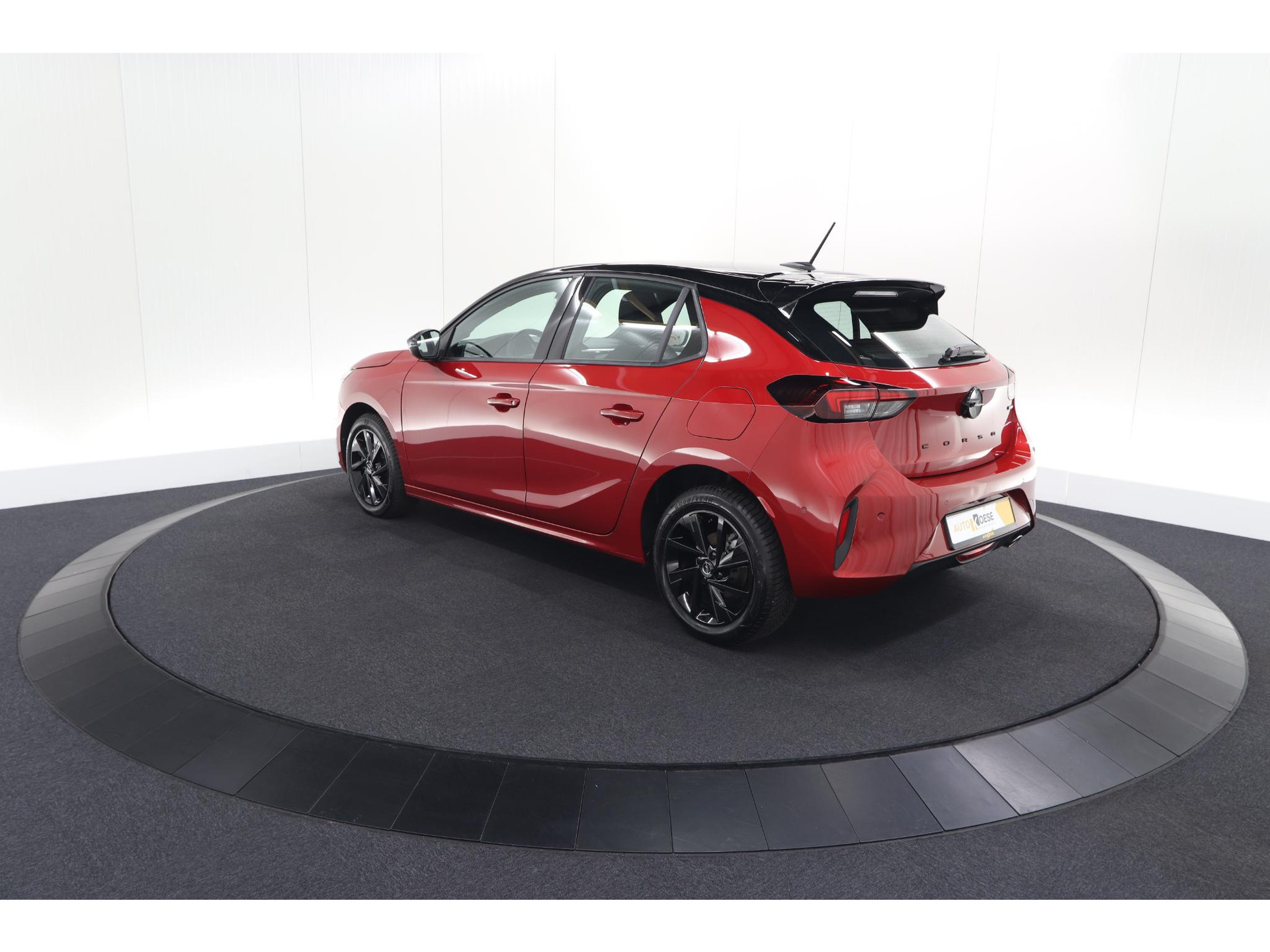Opel Corsa 1.2 Turbo 110 Hybrid GS | Adaptieve Cruise Control | Dodehoekdetectie | Stoelverwarming | Camera