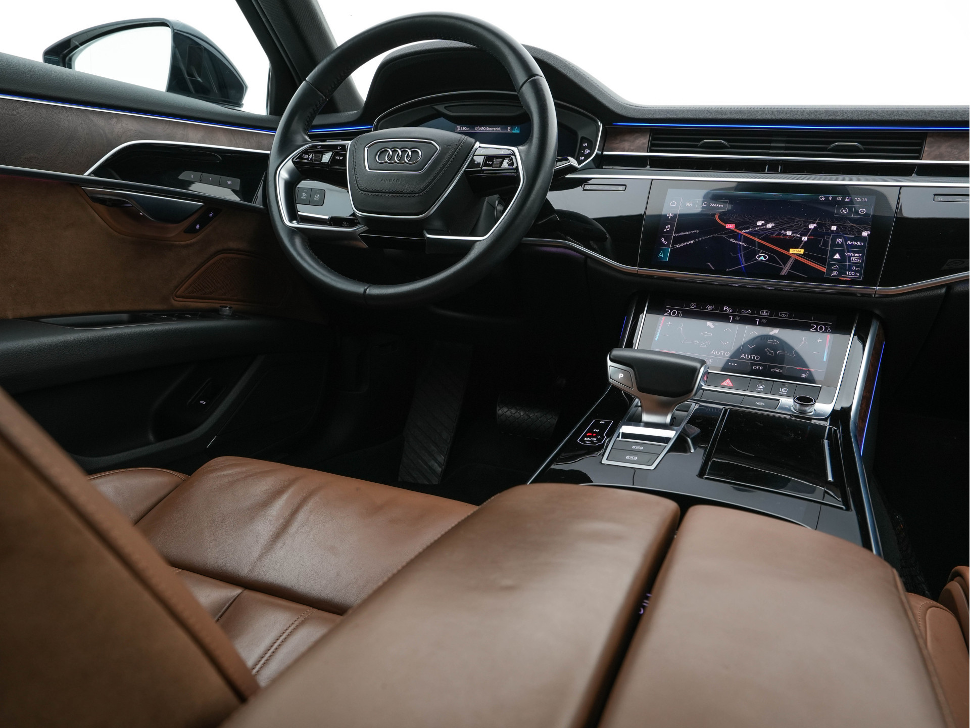 Audi A8 50 TDI Quattro Aut. * MATRIX-LED | UNICUM-LEATHER | DIGI-COCKPIT | BANG&OLUFSEN-SURROUND | SOFT-CLOSE | KEYLESS | MEMORY-SEATS | ADAPTIVE-CRUISE | DAB | CAMERA | ECC | PDC | AIR-SUSPENSION | AMBIENT-LIGHT