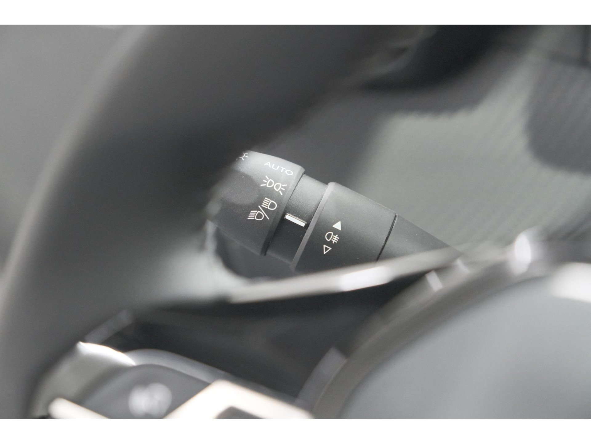 Peugeot 208 PureTech 100 Allure Pack | Camera | Apple Carplay | Parkeersensoren | Navigatie