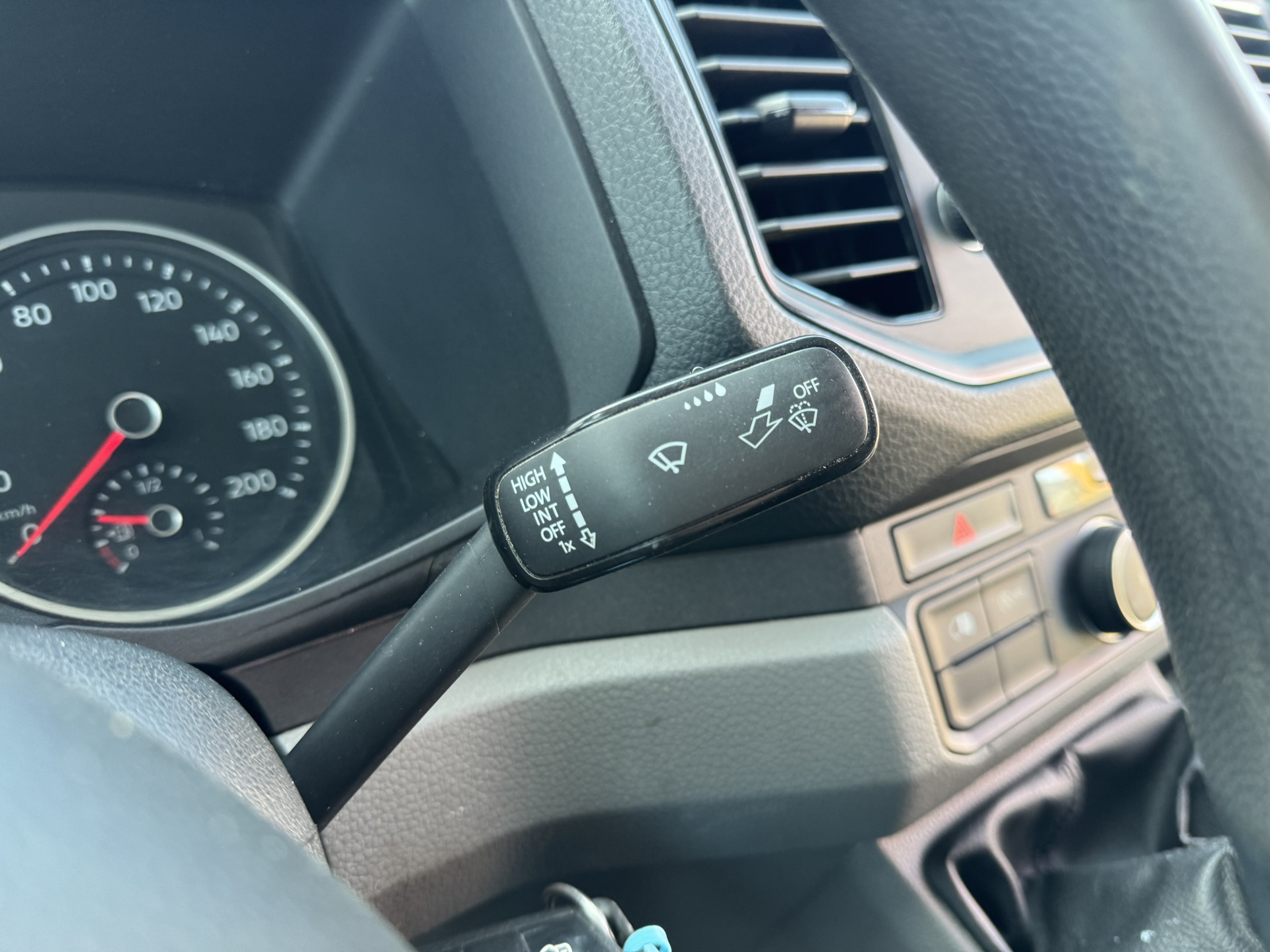 Volkswagen Crafter 2.0 TDI 140 PK Imperiaal Glasresteel Glastransporter L3H3 Camera Carplay Airco Cruise control Glaszetter