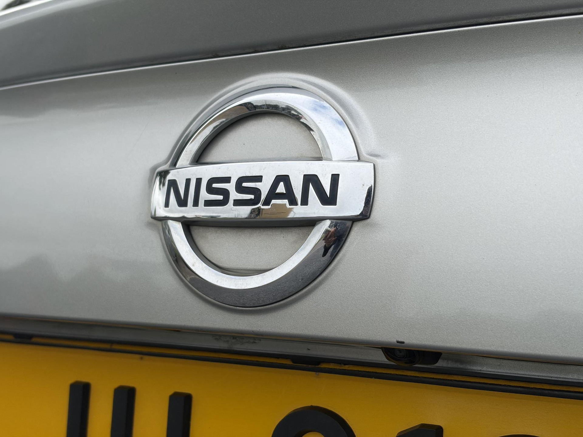 Nissan Qashqai 1.2 N-Connecta ✓Net beurt gehad✓360° Camera✓Navi✓Trekhaak✓Pano✓Pdc V+A✓Keyless✓18'Lm velgen✓Clima✓Cruise✓Rijstrooksensor✓116pk✓6 Bak✓N.A.P✓Apk tot 10-2027