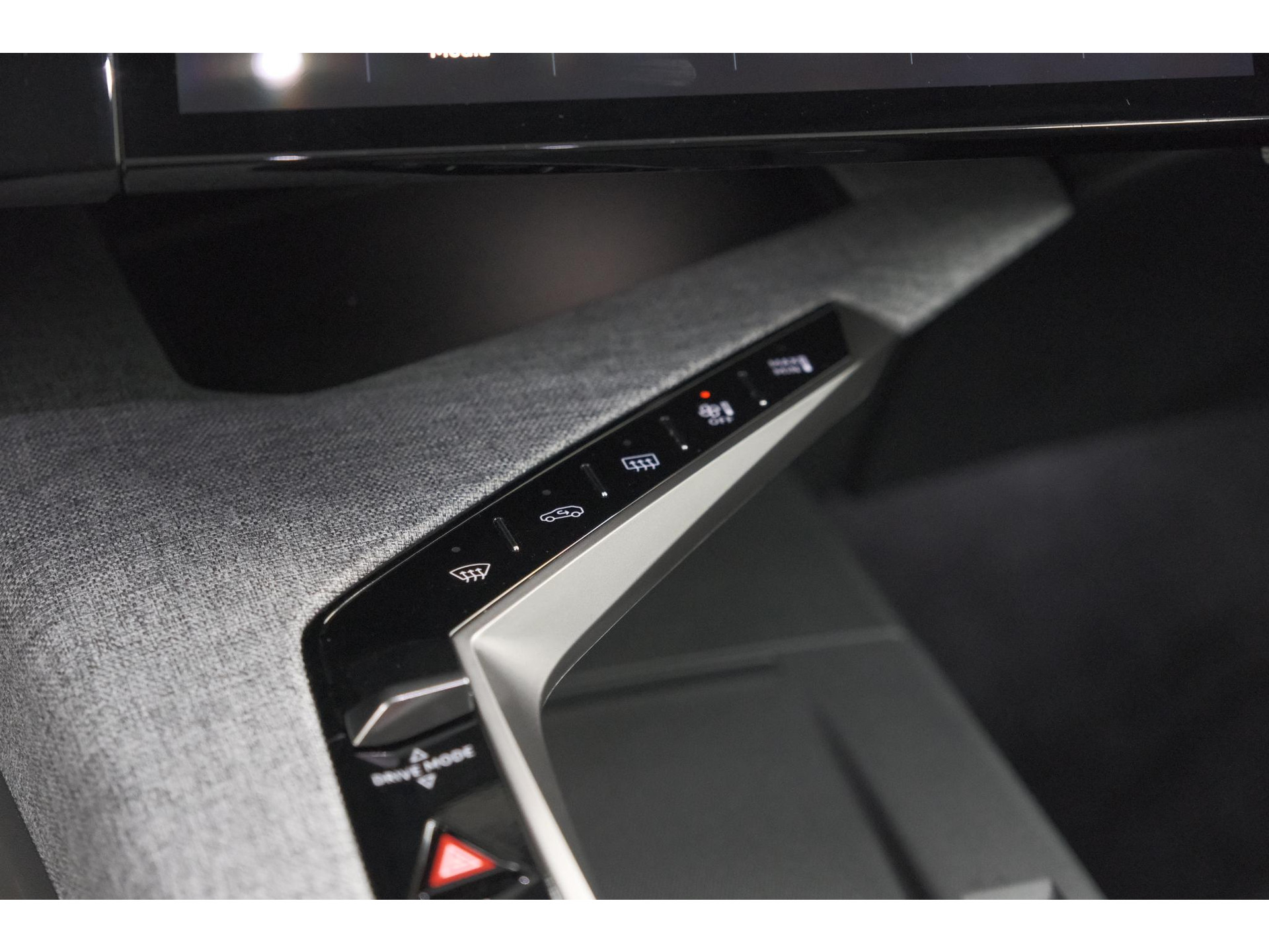 Peugeot 3008 1.2 Hybrid 145 GT | Camera | Adaptieve Cruise Control | Elektrische Kofferklep | Stuurwielverwarming