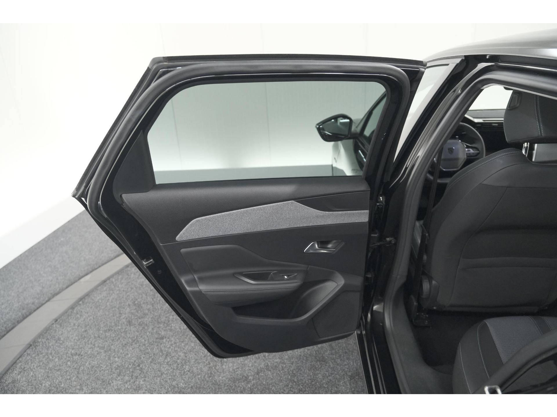 Peugeot 308 SW 1.6 Plug-in Hybrid 180 Allure | Camera | Adaptieve Cruise Control | Navigatie