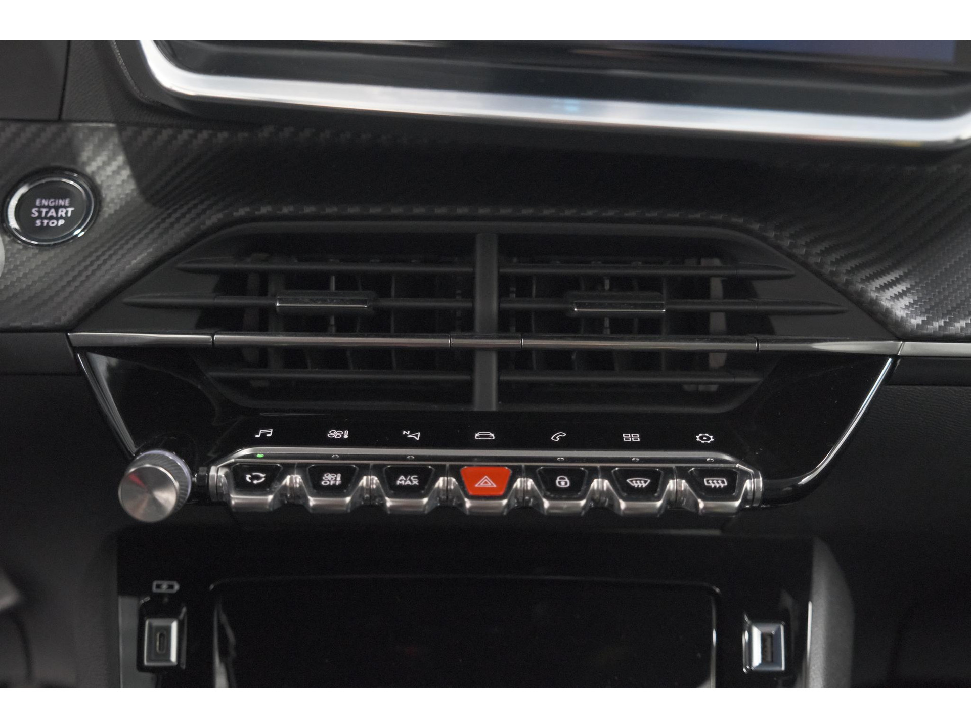 Peugeot 208 PureTech 100 EAT8 Allure | Adaptieve Cruise control |  Camera | Parkeersensoren voor + achter | Navigatie | Apple Carplay