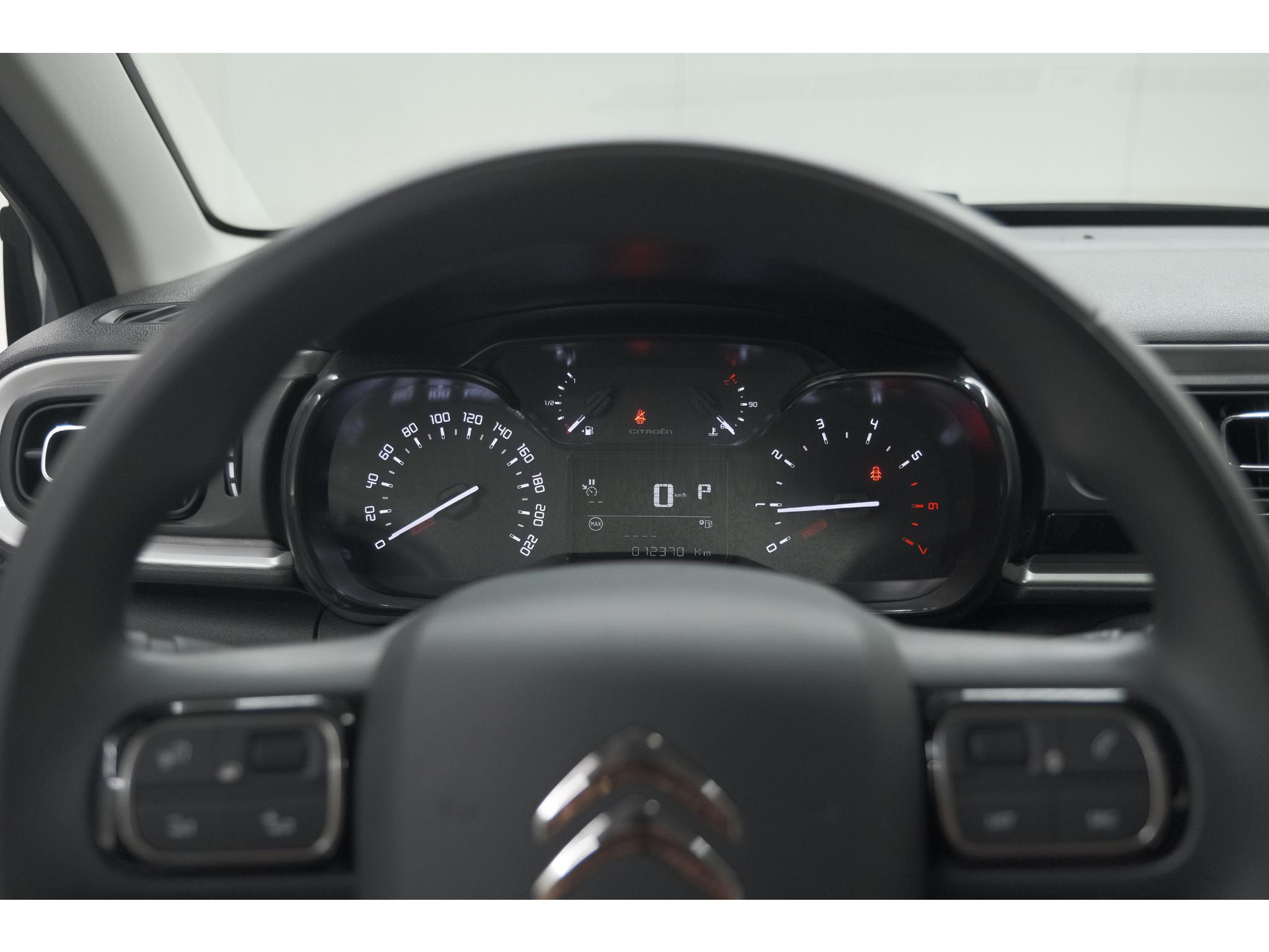 Citroen C3 PureTech 110 EAT6 Max | Apple Carplay | Parkeersensoren | Climate Control | 16 Inch Lichtmetalen Velgen