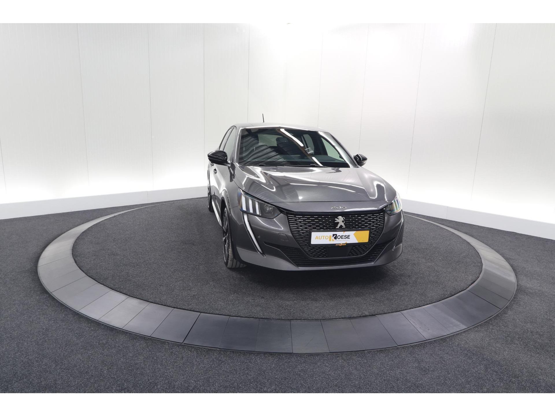 Peugeot 208 PureTech 100 GT | Camera | Adaptieve Cruise Control | Navigatie | Apple Carplay