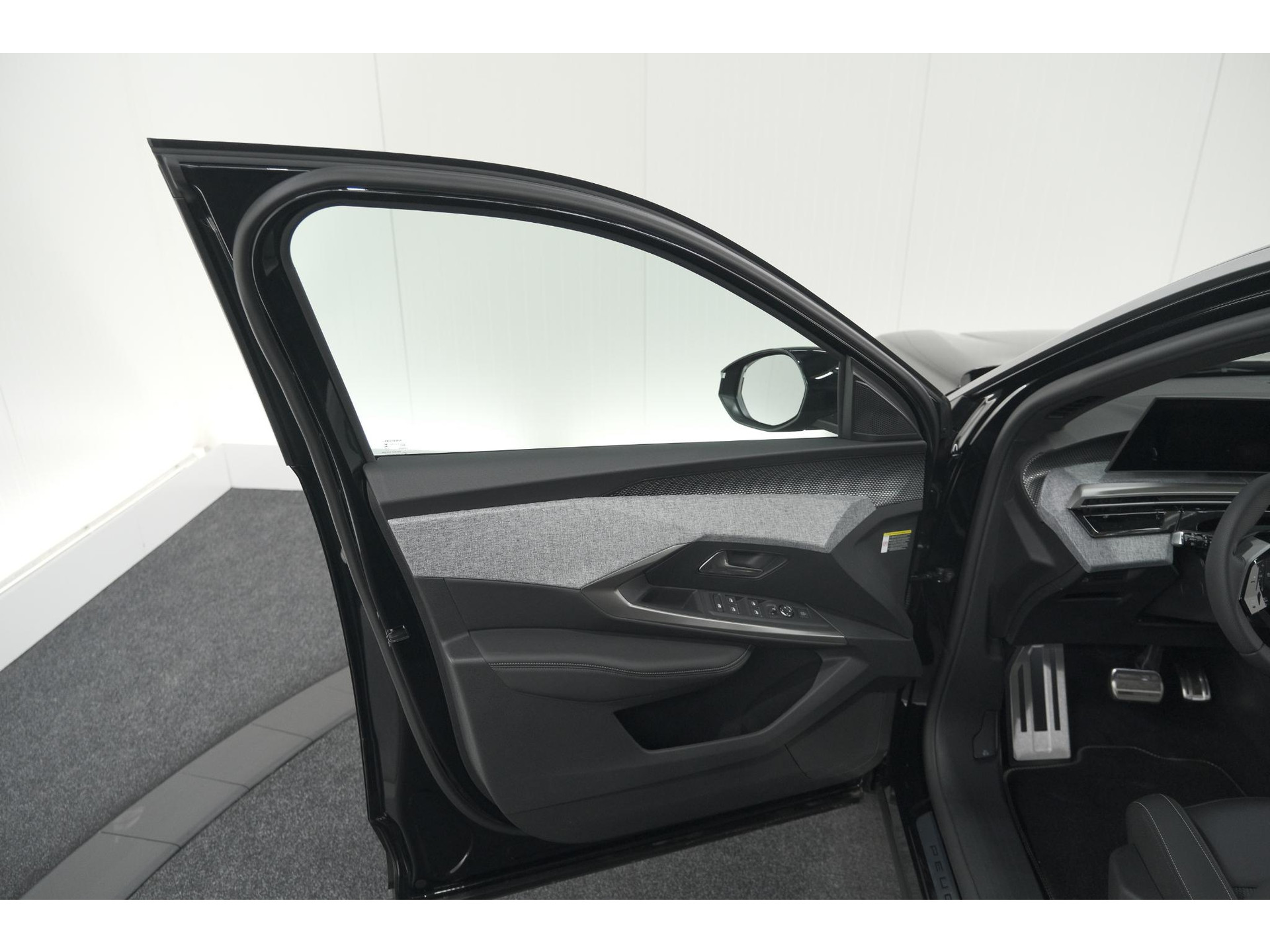 Peugeot 3008 Hybrid 145 e-DCS6 GT | Elektrische Kofferklep | Camera | Adaptieve Cruise Control | Apple CarPlay
