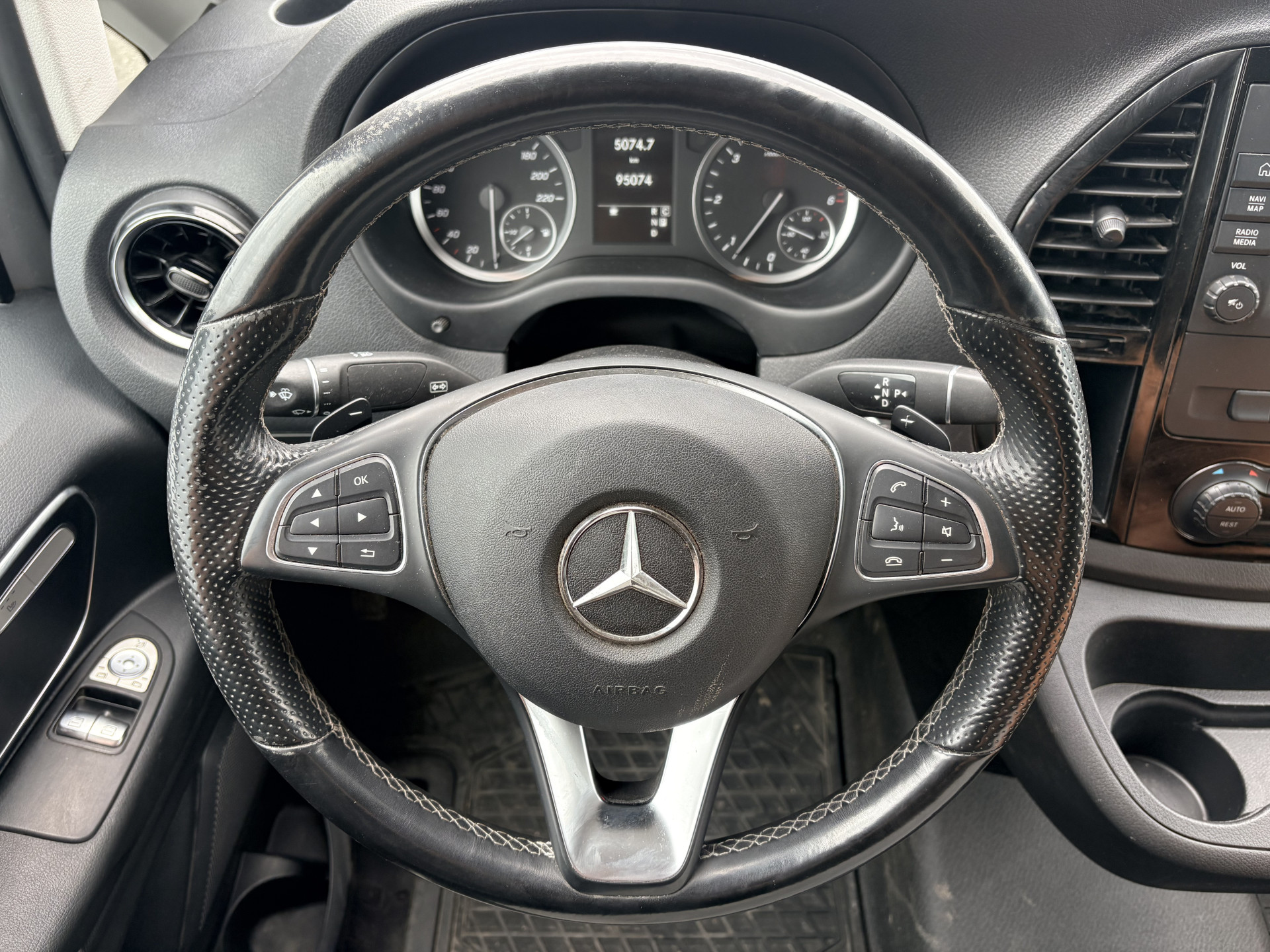 Mercedes-Benz Vito 119 1.9 CDI L2 190pk Automaat LE0 Dubbele Schuif Cruise Control Climate Control Trekhaak Carplay Camera Parkeersensoren v+a