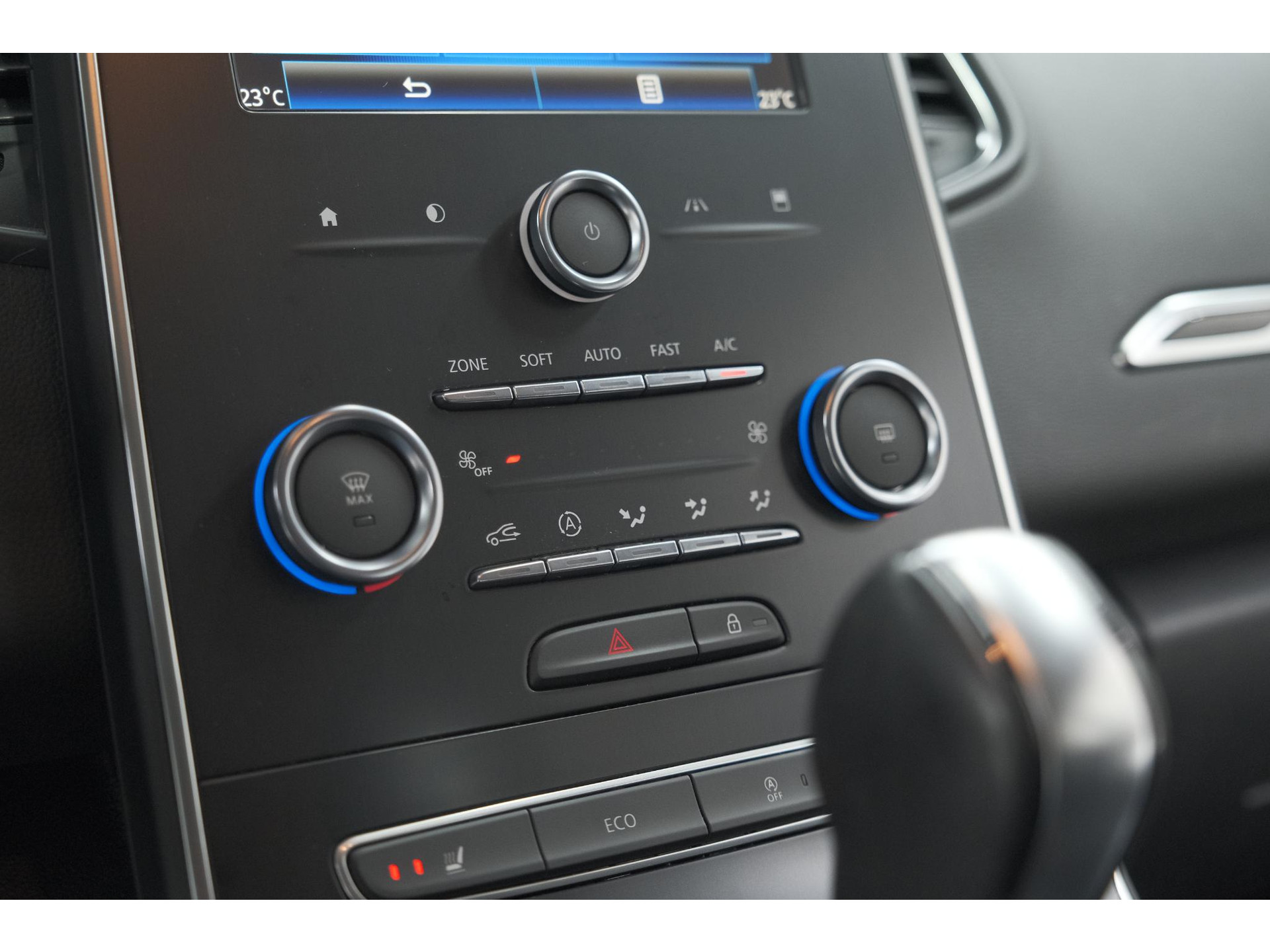 Renault Scénic TCe 140 EDC Limited | Camera | Stoelverwarming | Navigatie | Apple Carplay