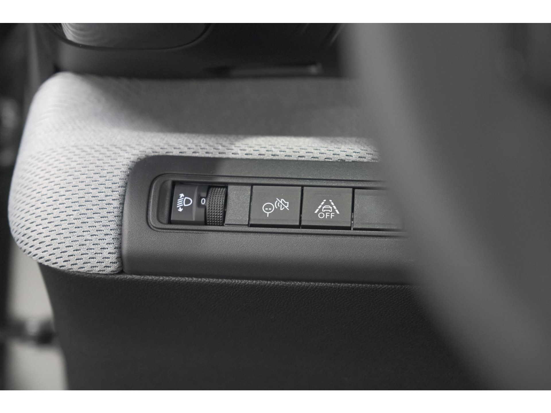 Citroen Ë-C3 Aircross Plus 113pk Extended Range 54 kWh | 11 KW Lader | Camera | Apple CarPlay | Parkeersensoren