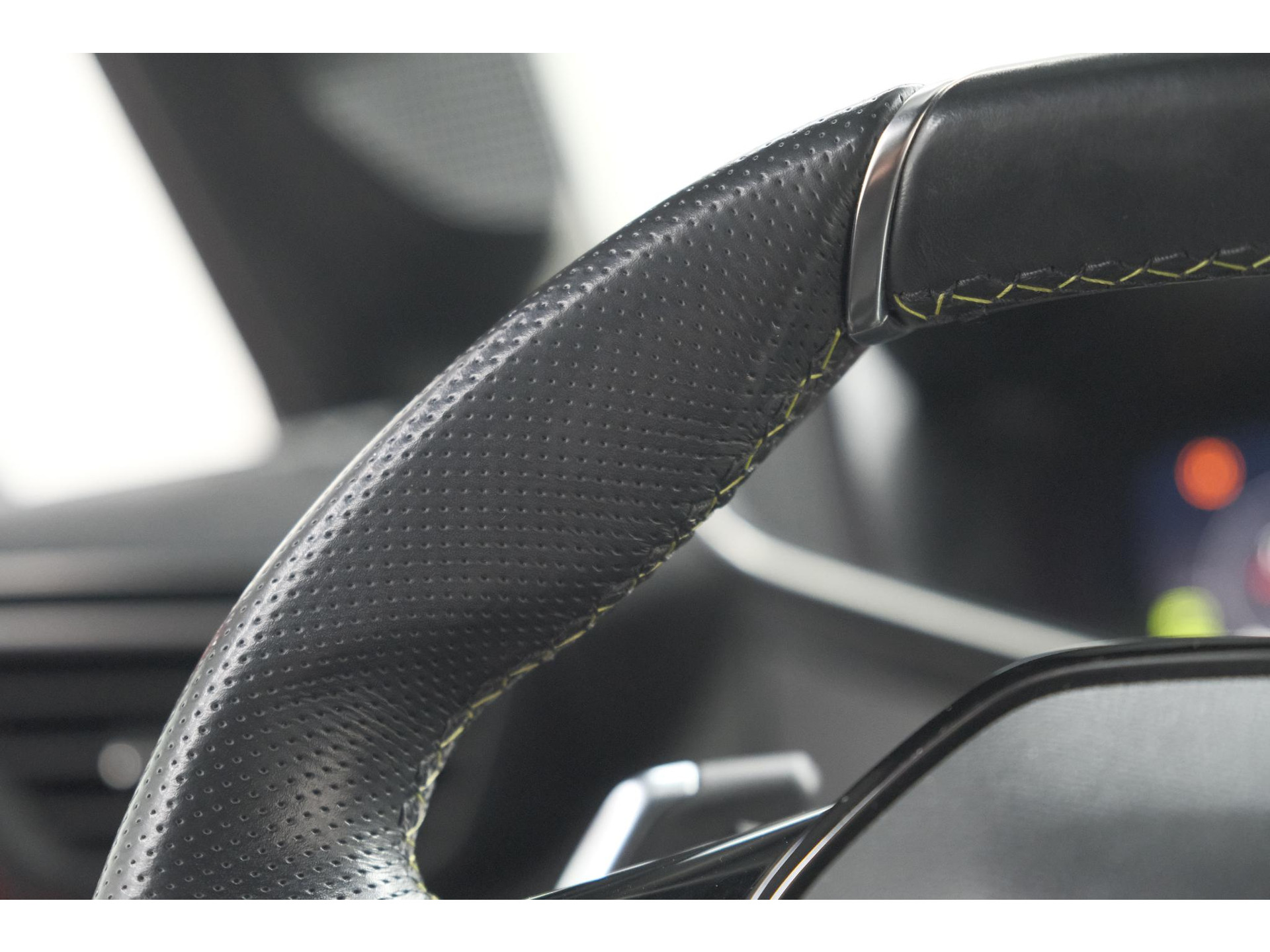 Peugeot 208 PureTech 130 EAT8 GT | Panoramadak | Camera | Apple Carplay | Stoelverwarming