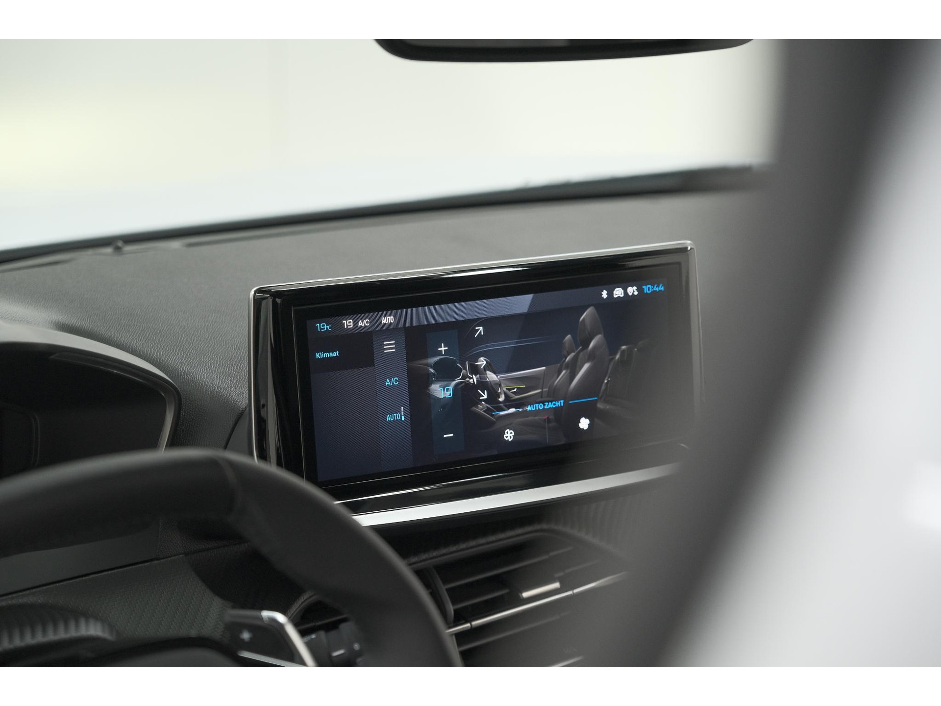 Peugeot e-2008 EV GT 50 kWh | 11 KW Laadfunctie | 360 Camera | Dodehoekdetectie | Apple Carplay