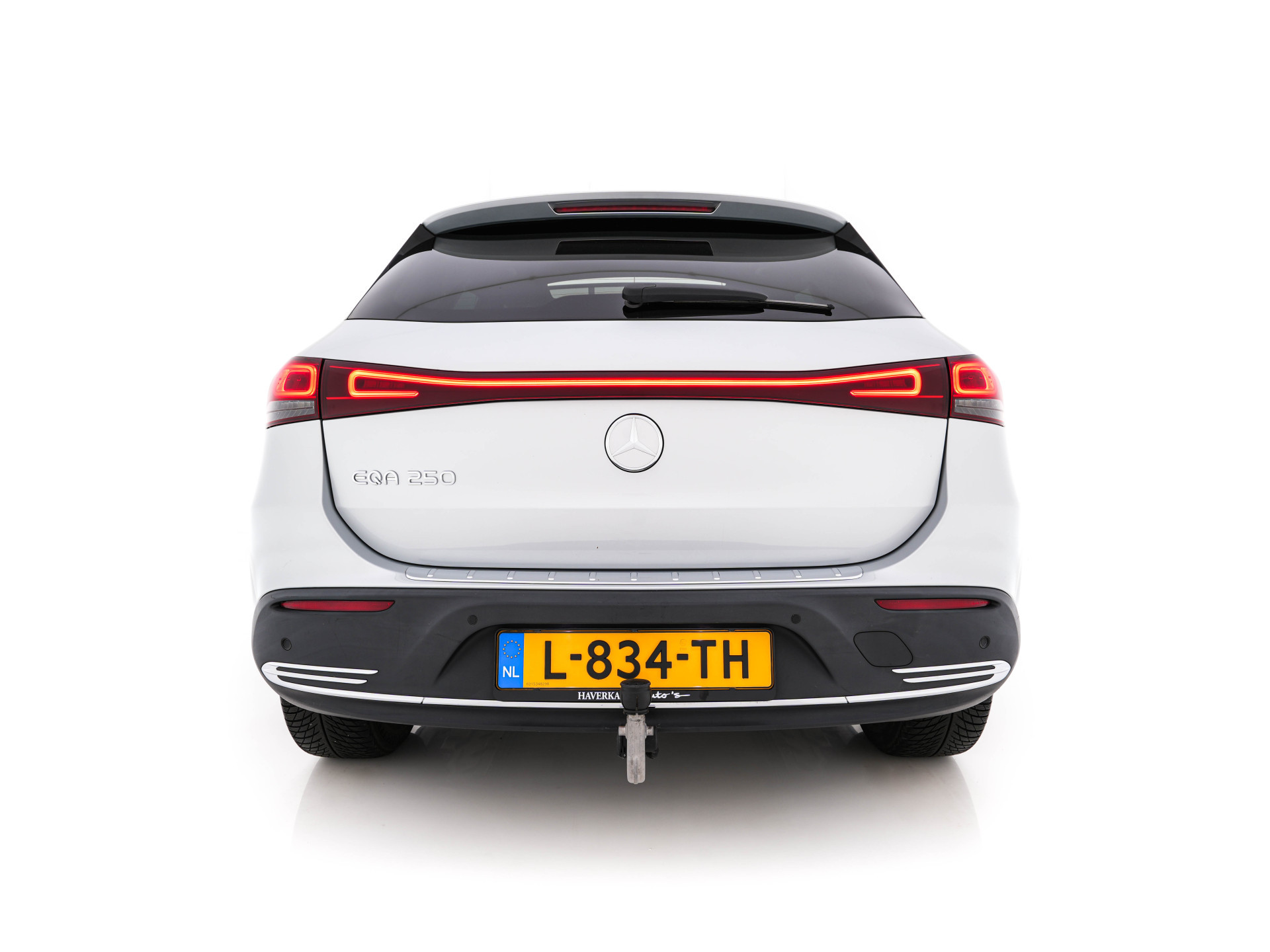 Mercedes-Benz EQA 250 Business Solution Luxury 67 kWh [ 3-Fase ] (SOH-94%) (INCL-BTW) *PANO | LEATHER | WIDESCREEN-COCKPIT | FULL-LED | BLINDSPOT | AMBIENT-LIGHT | CAMERA | NAVI-FULLMAP | DAB+ | COMFORT-SEATS | ECC | SHIFTPADDLES | CRUISE | HEATED-SEATS |