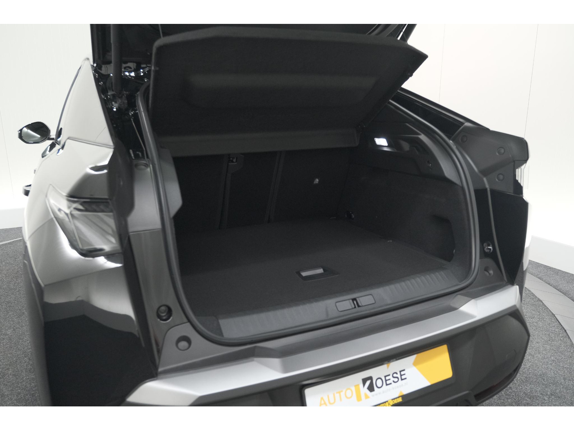 Peugeot 3008 Hybrid 145 e-DCS6 GT | Elektrische Kofferklep | Camera | Adaptieve Cruise Control | Apple CarPlay