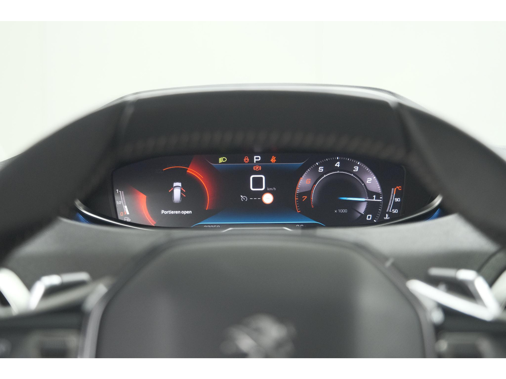 Peugeot 5008 PureTech 130 EAT8 Active Pack | 7 Zitplaatsen | Apple Carplay | Parkeersensoren | Navigatie