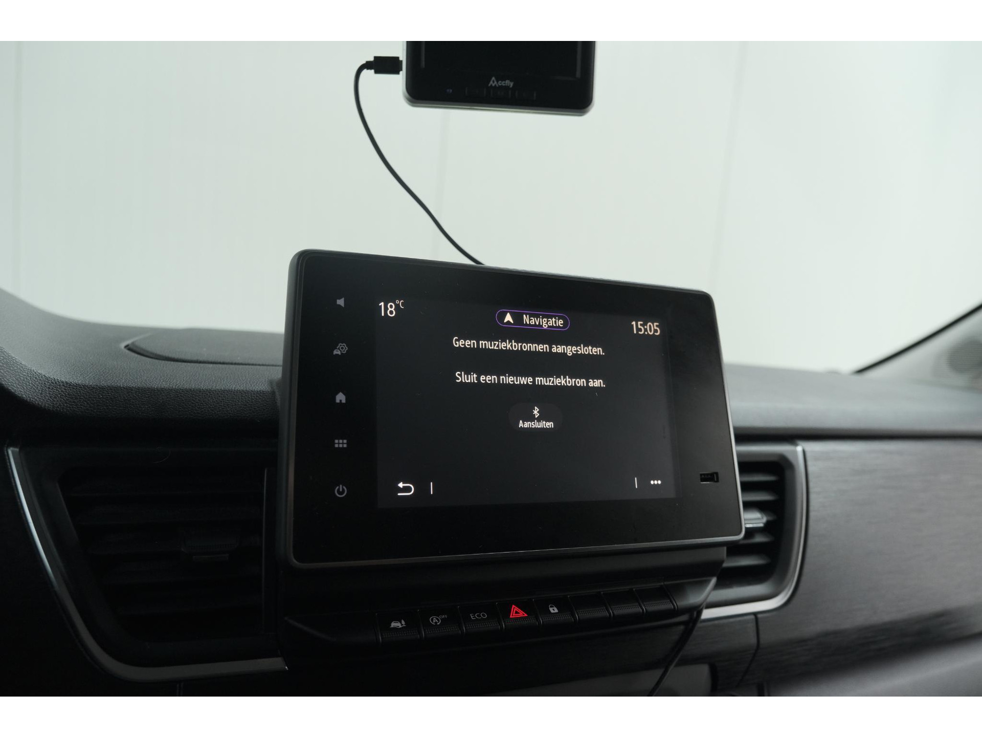 Renault Trafic 2.0 dCi 110 T30 L2H1 Work Edition | Trekhaak | Camera | Navigatie | Sidebars | Betimmering Laadruimte